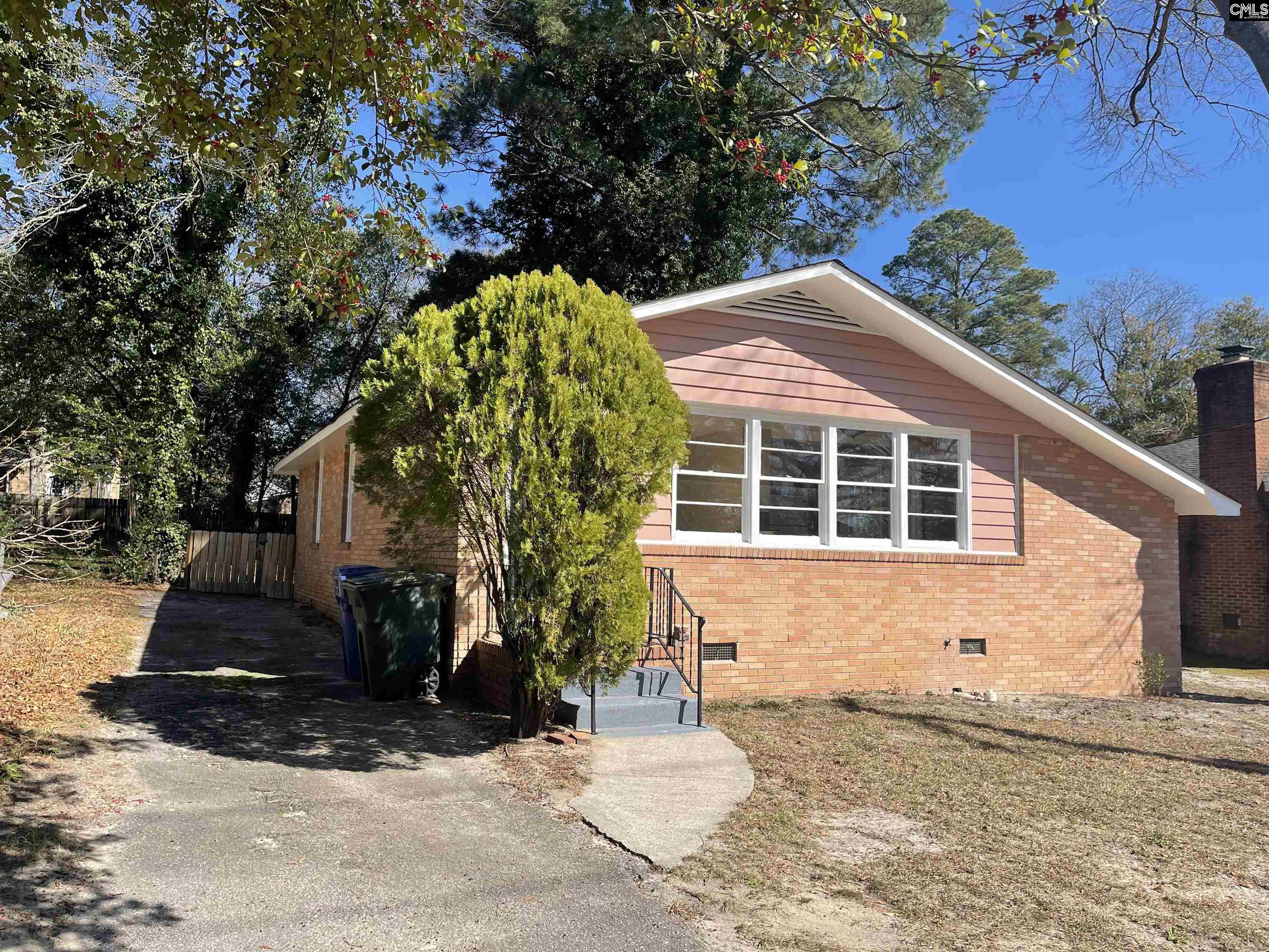 810 S Woodrow Columbia, SC 29205