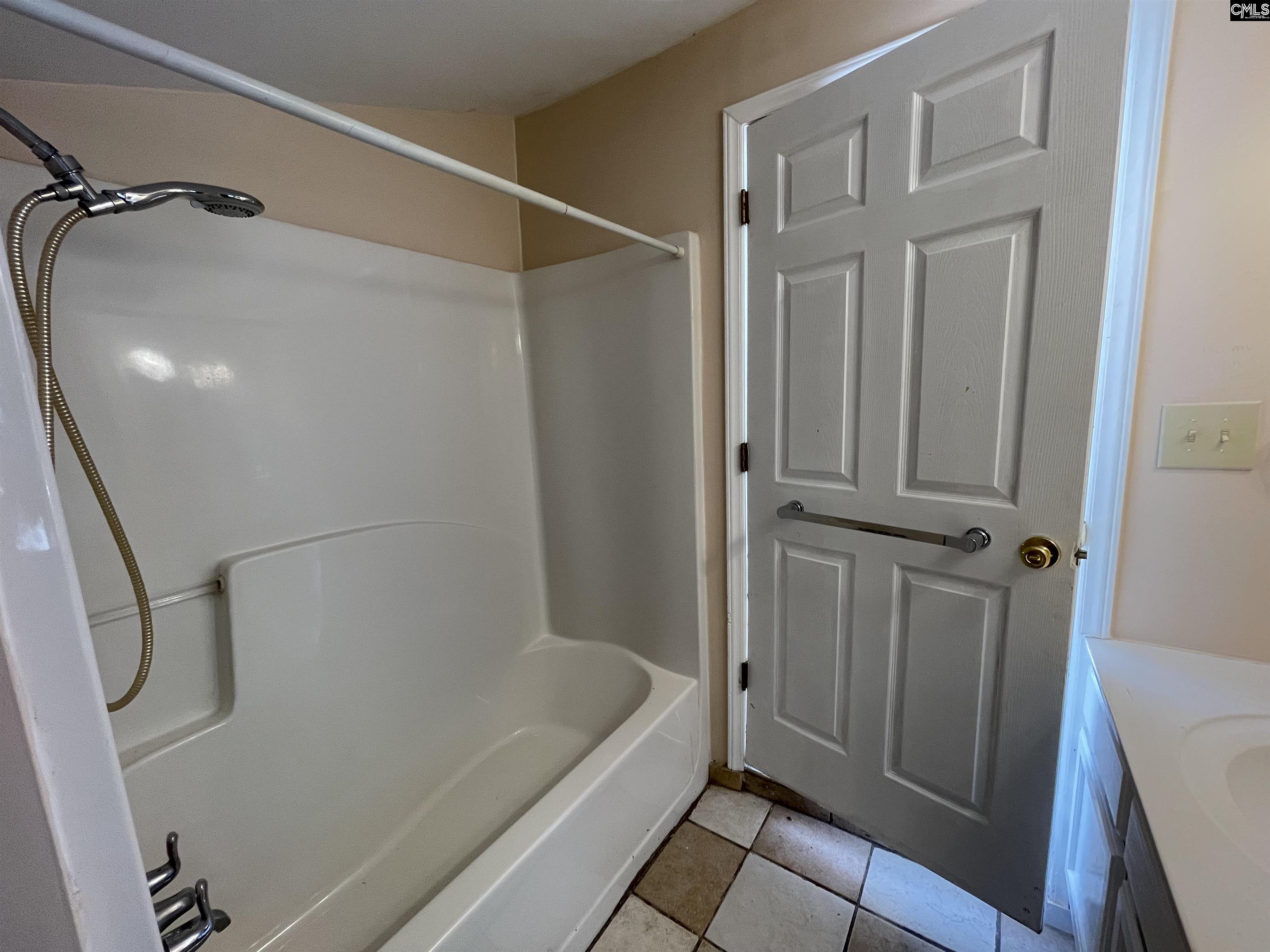810 S Woodrow Columbia, SC 29205