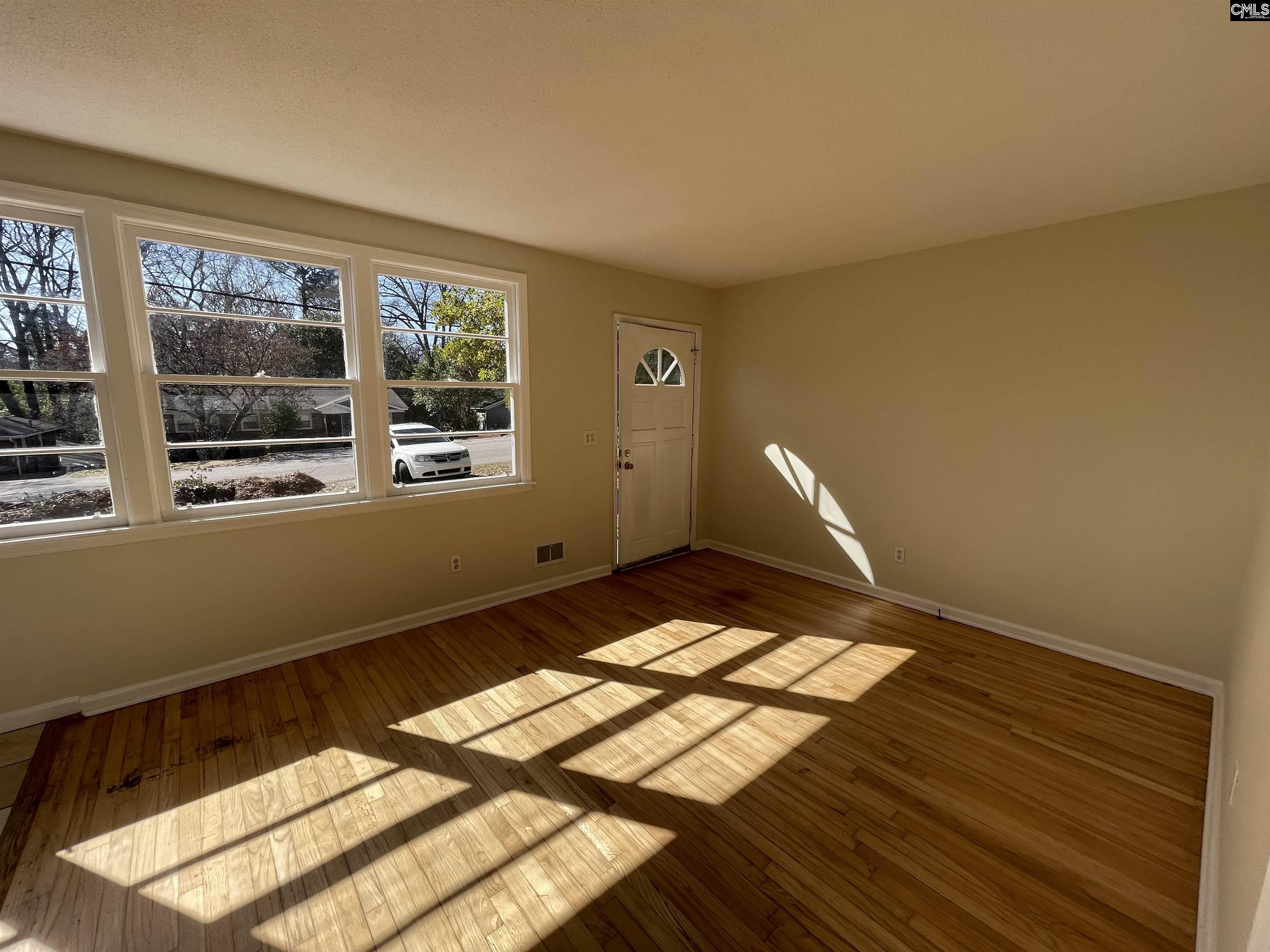 810 S Woodrow Columbia, SC 29205