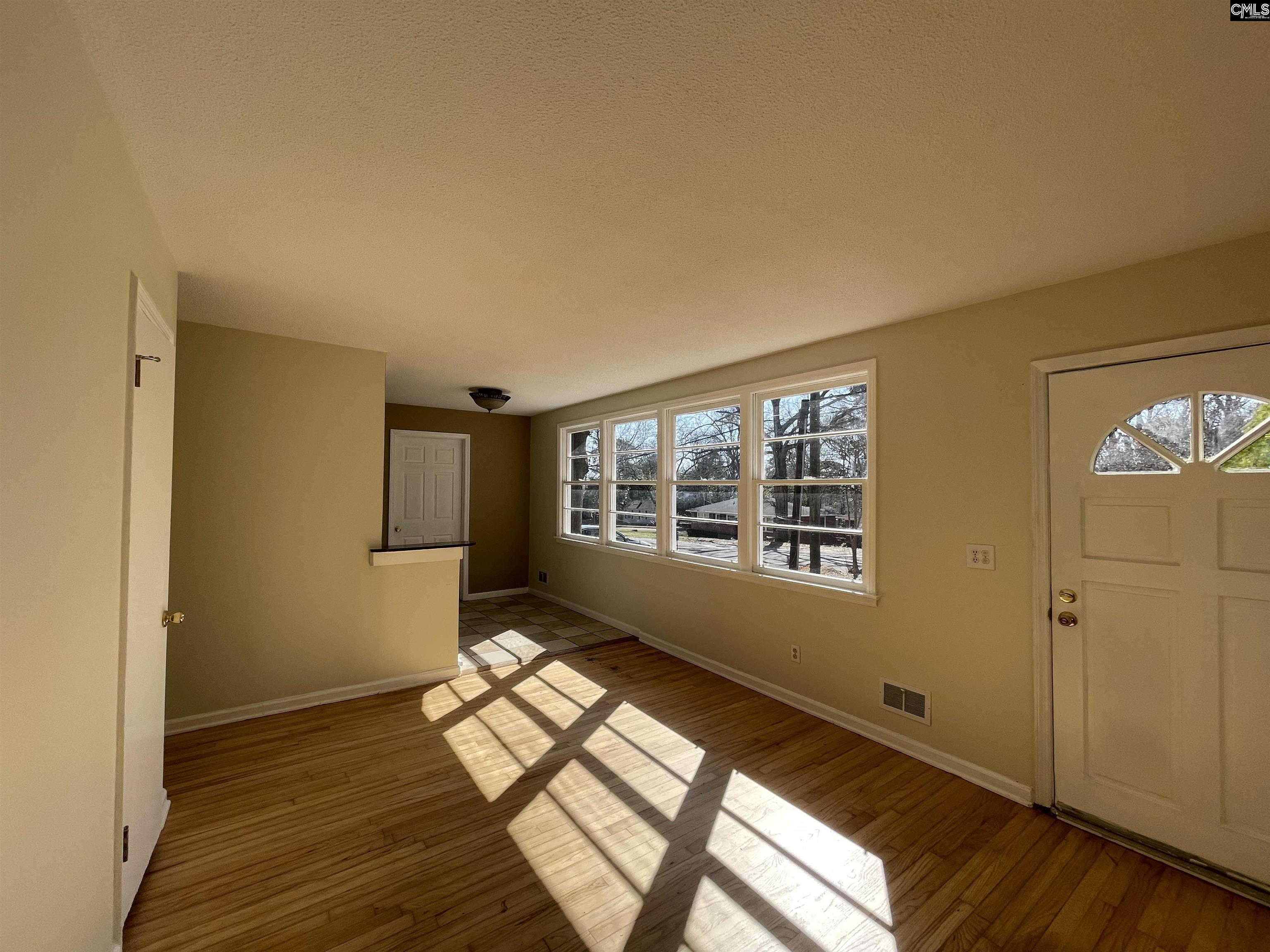810 S Woodrow Columbia, SC 29205
