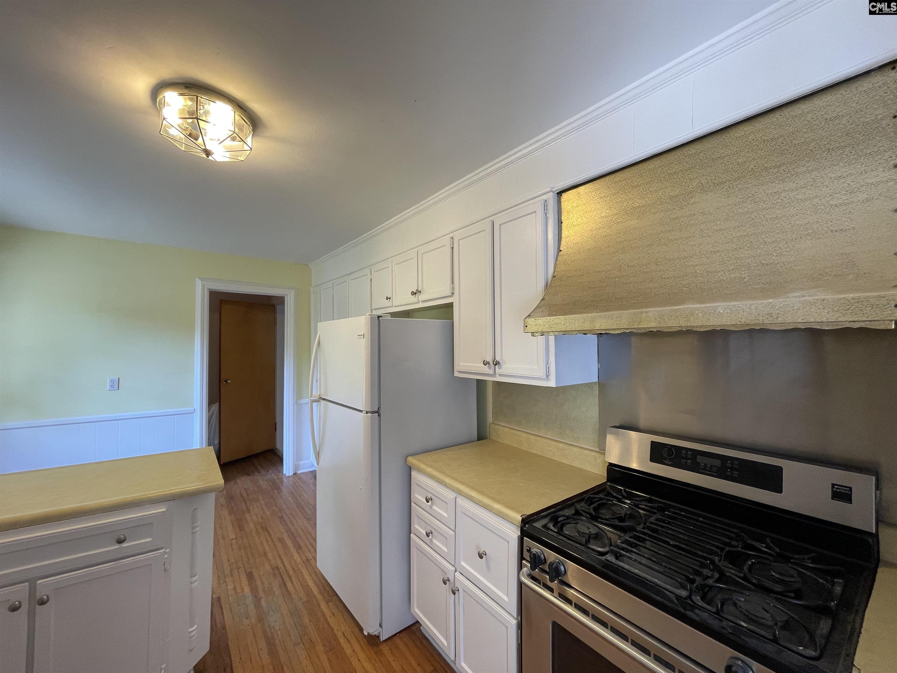 4140 Hickory Street Columbia, SC 29205-4221