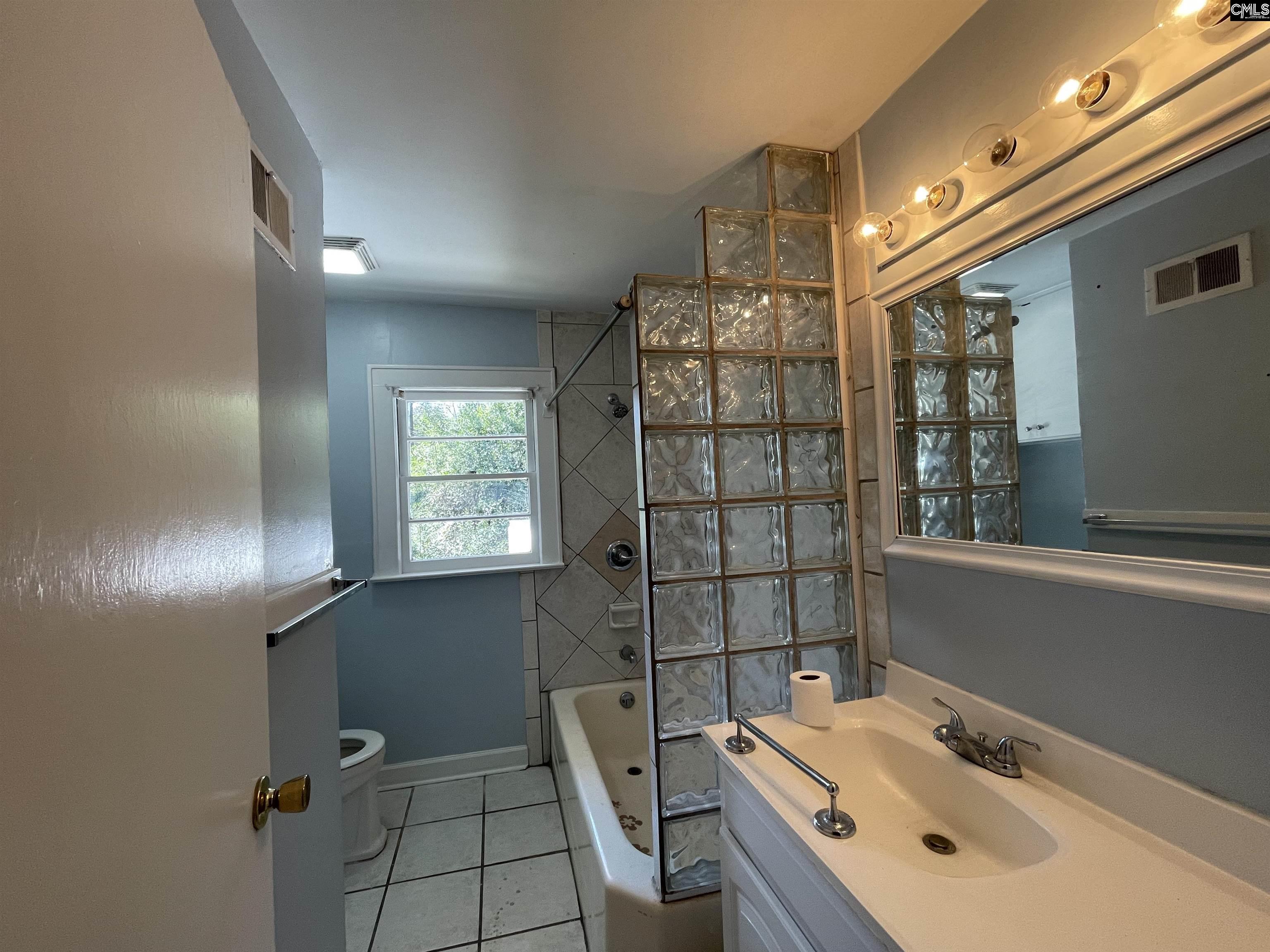 4140 Hickory Street Columbia, SC 29205-4221