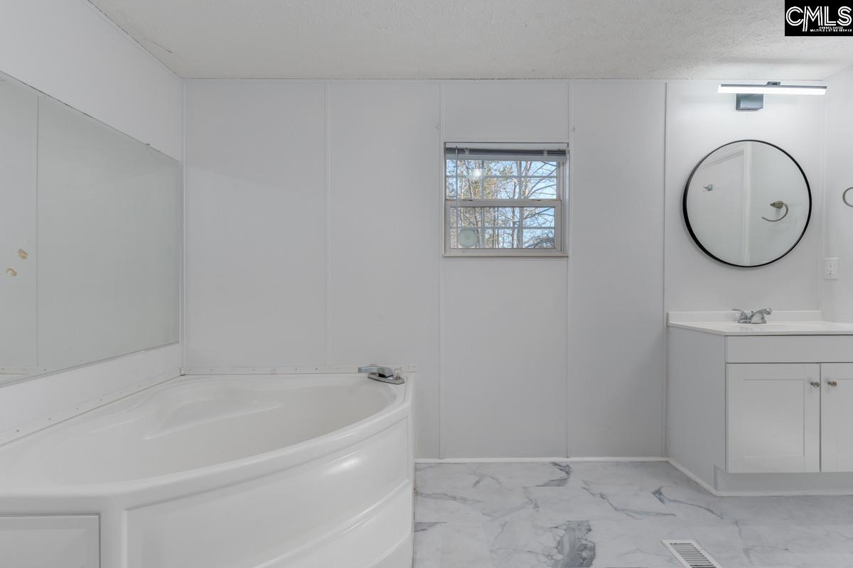 330 Kyzer Road Lexington, SC 29073