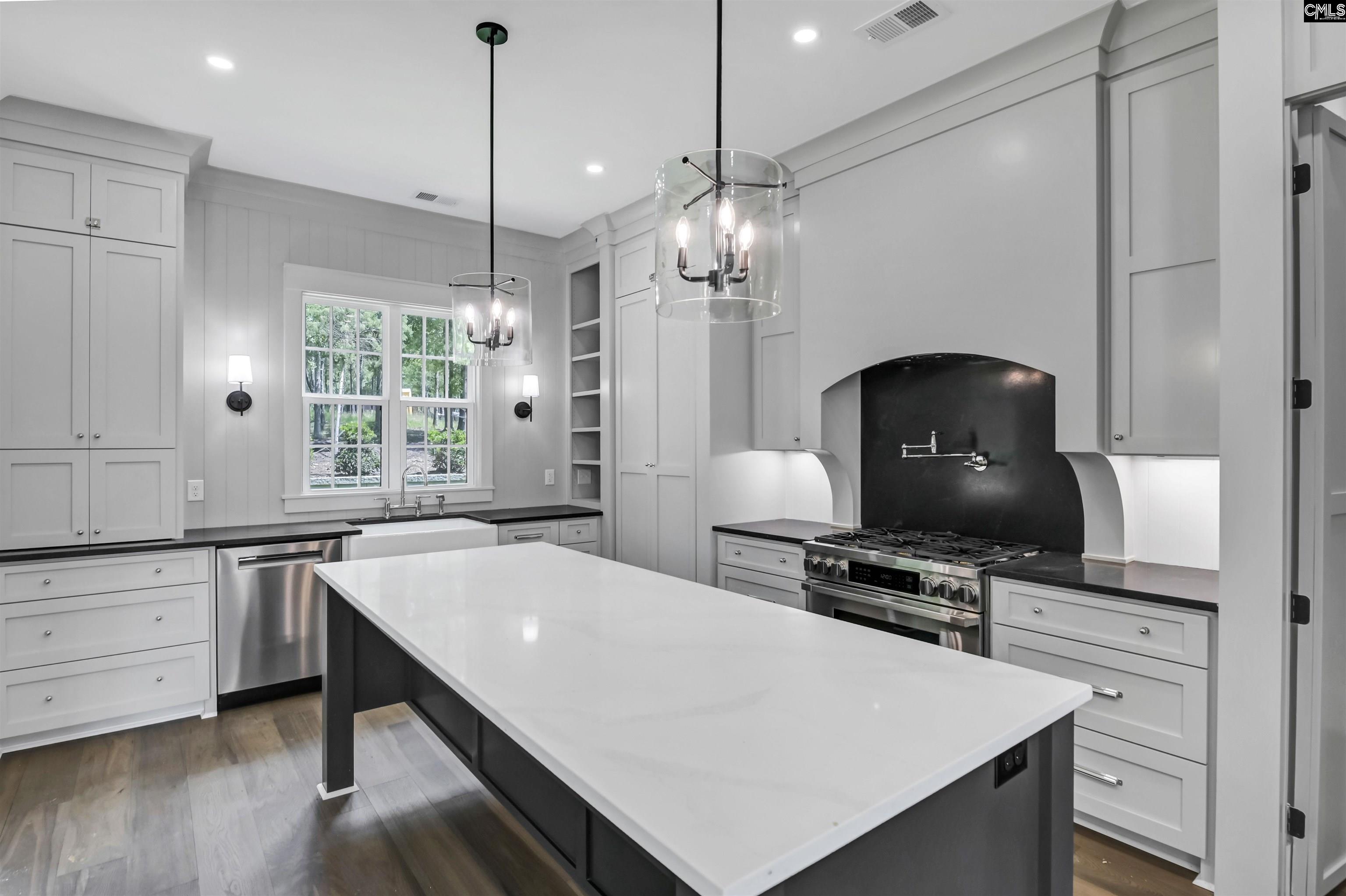 616 Misty Banks Drive Chapin, SC 29036