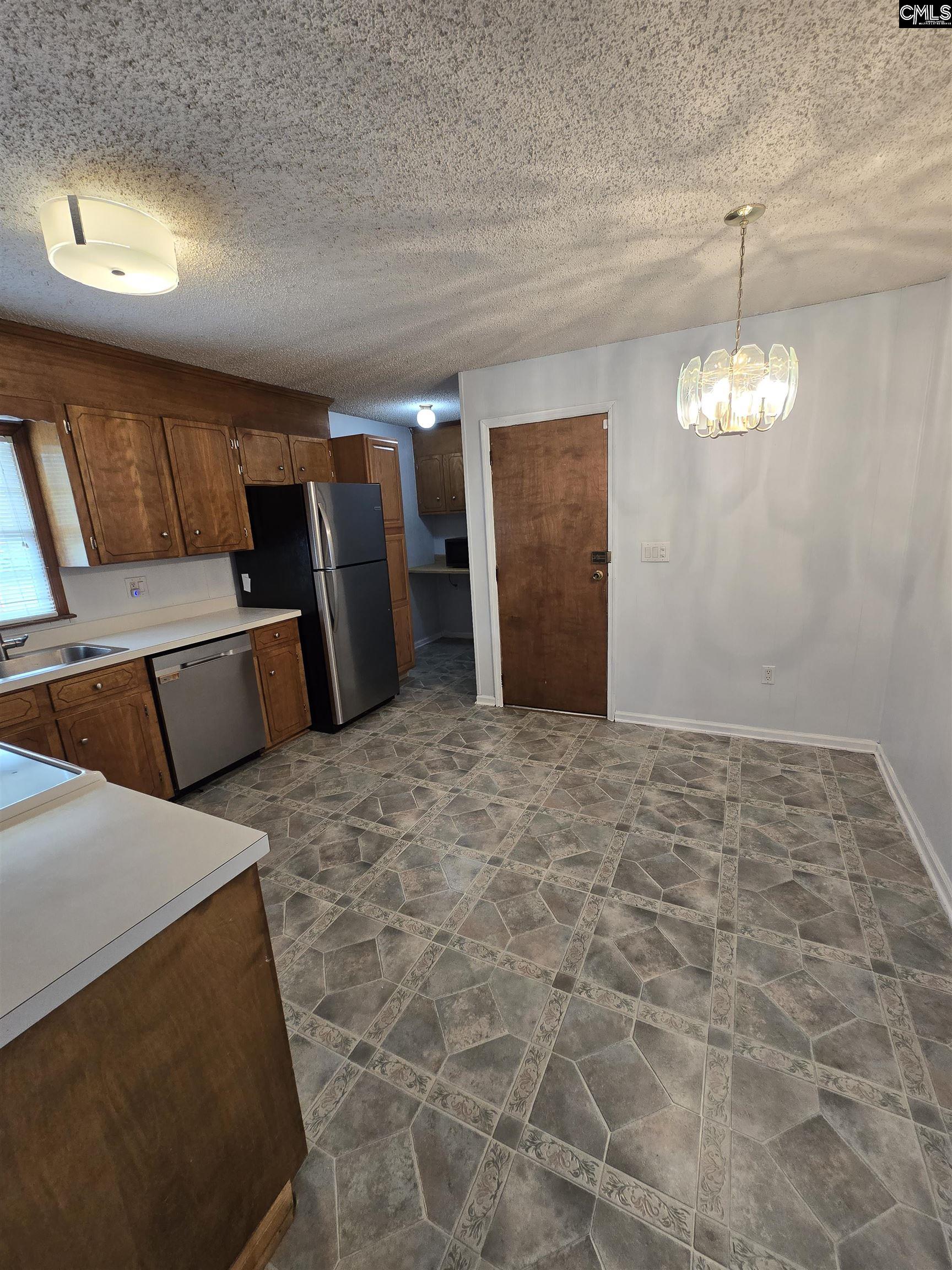 2086 Goff Lane Elgin, SC 29045