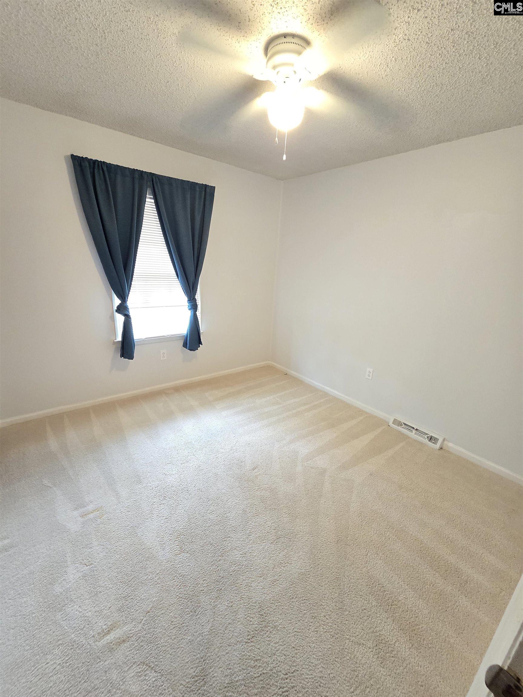 2086 Goff Lane Elgin, SC 29045