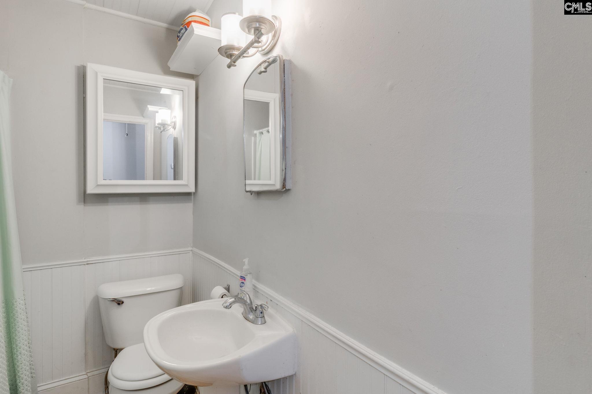27 Rose Drive Columbia, SC 29205-4535