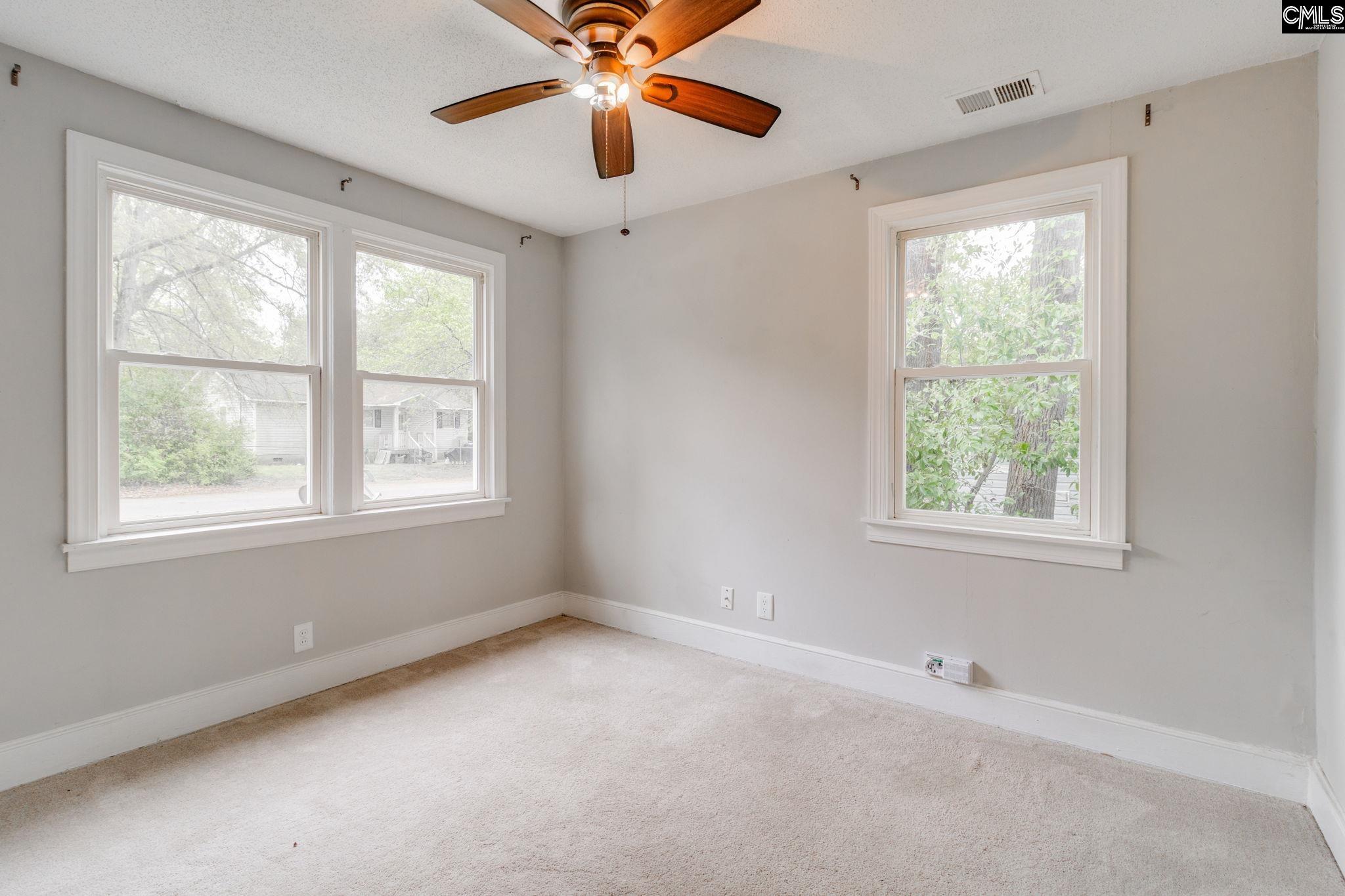 27 Rose Drive Columbia, SC 29205-4535