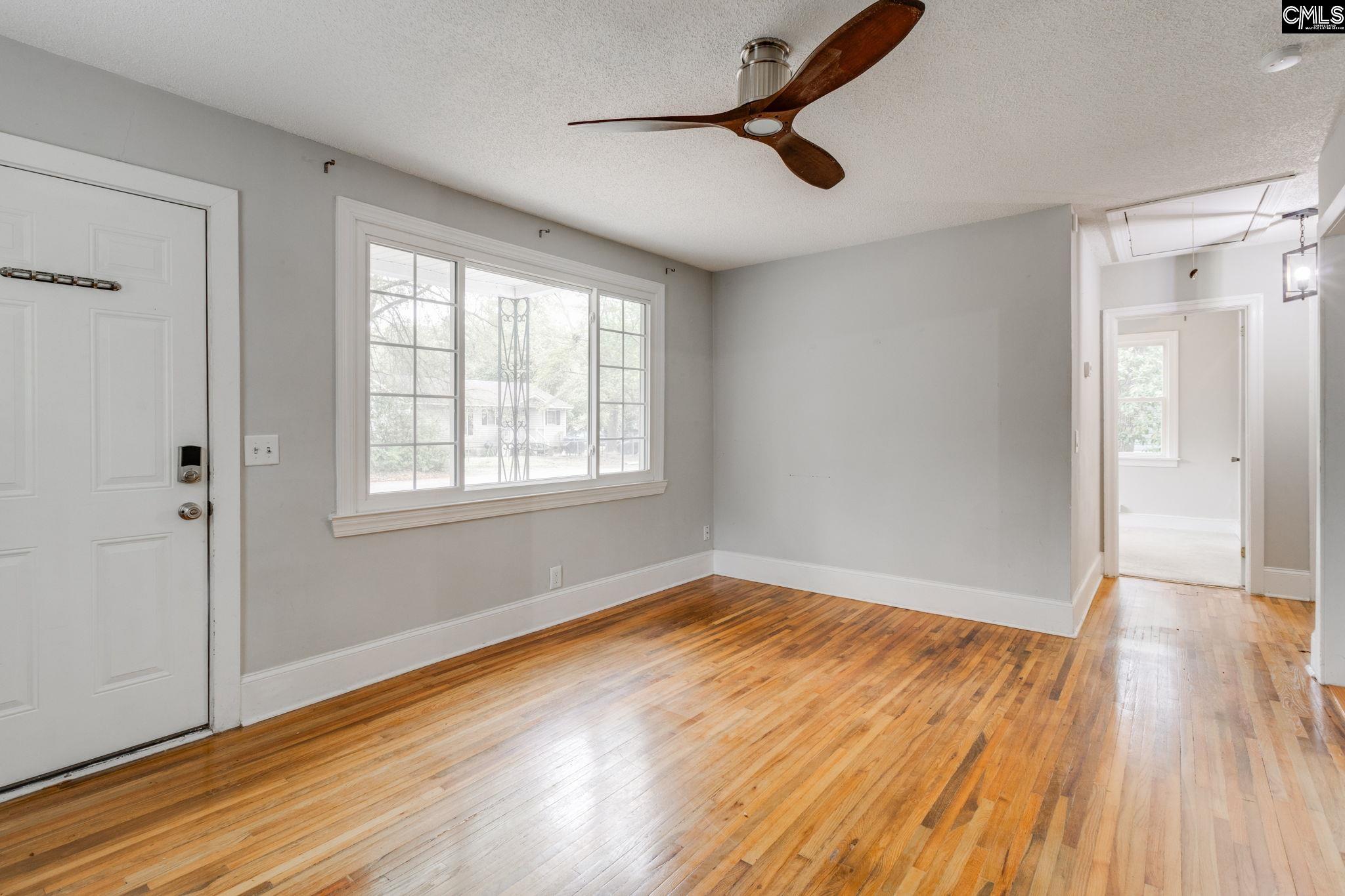 27 Rose Drive Columbia, SC 29205-4535