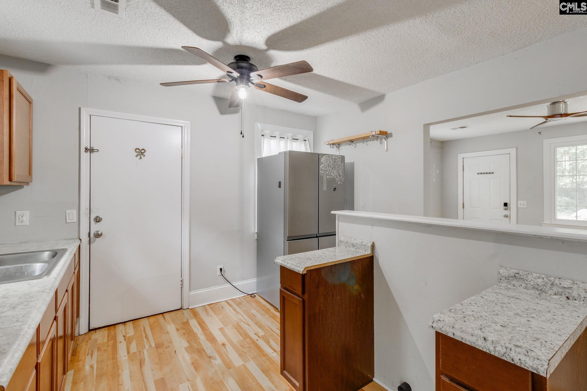 27 Rose Drive Columbia, SC 29205-4535