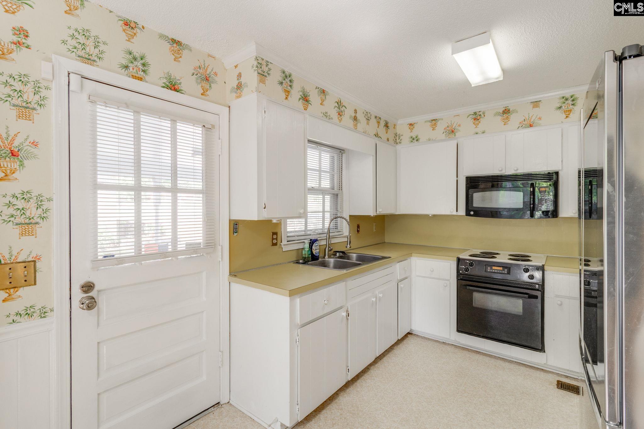 2500 S Whitestone Drive, Florence, South Carolina image 11