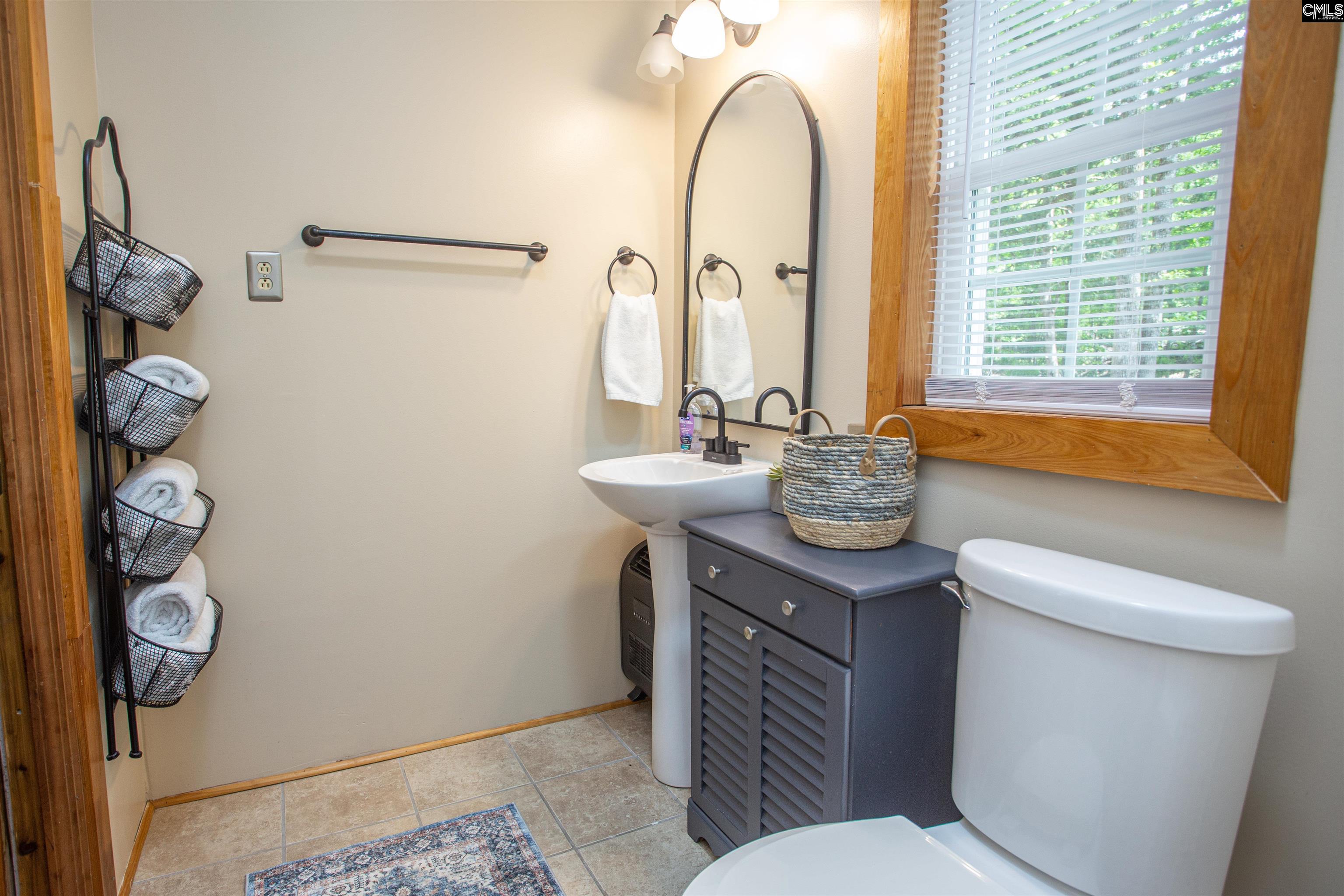 2207 White Oak Lane Camden, SC 29020-0000