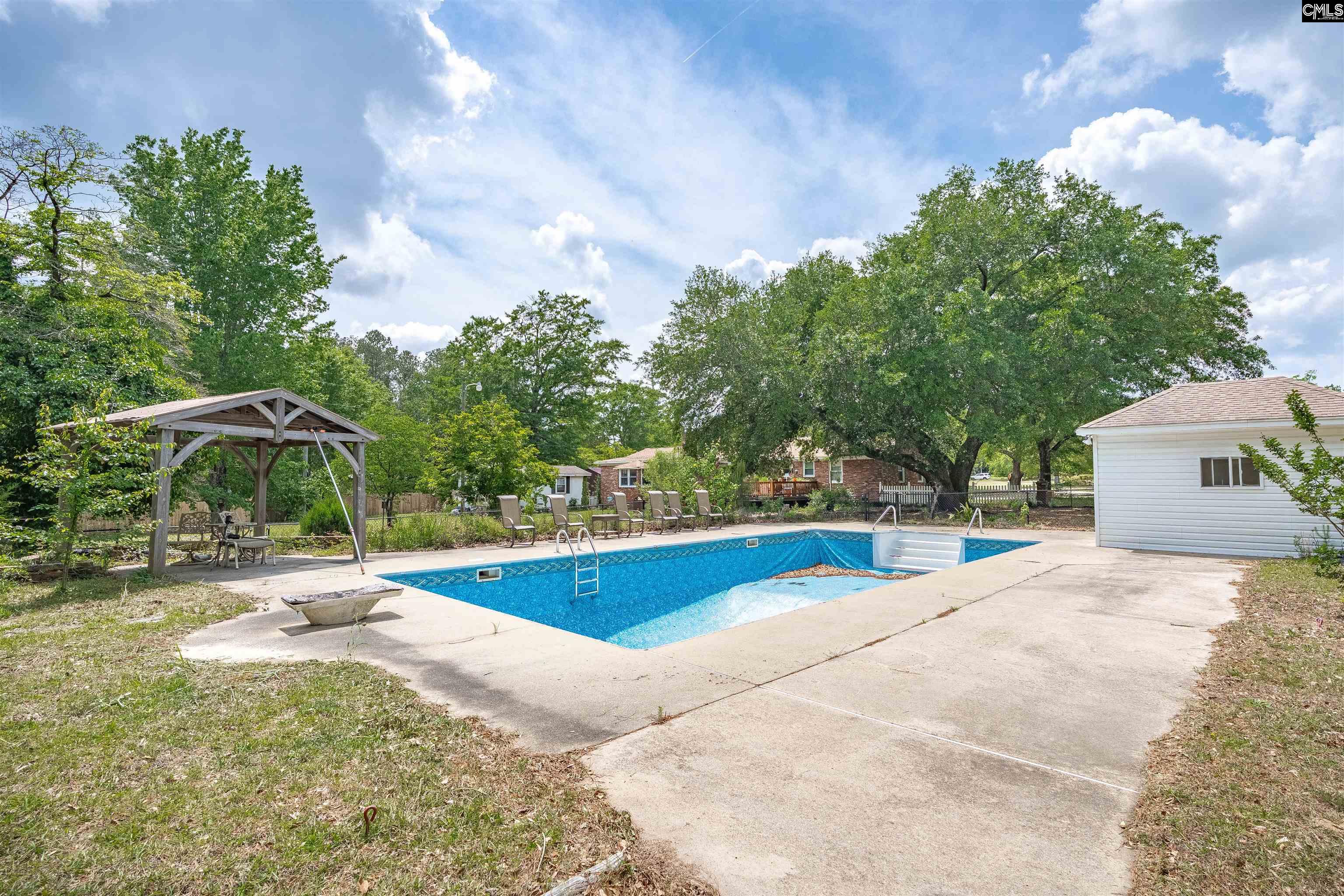 1224 Rl Coward Road Hopkins, SC 29061