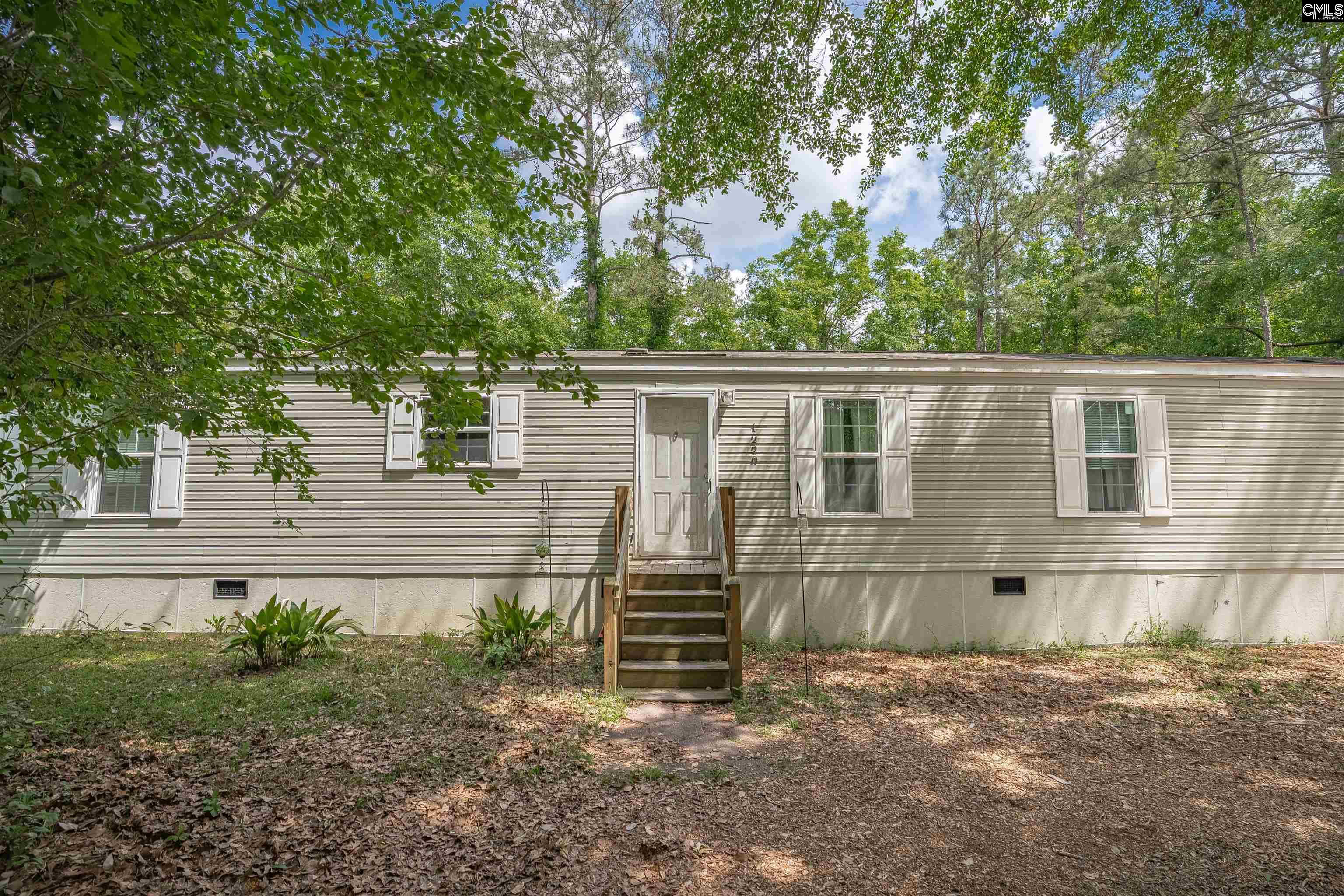1220 R L Coward Road Hopkins, SC 29061