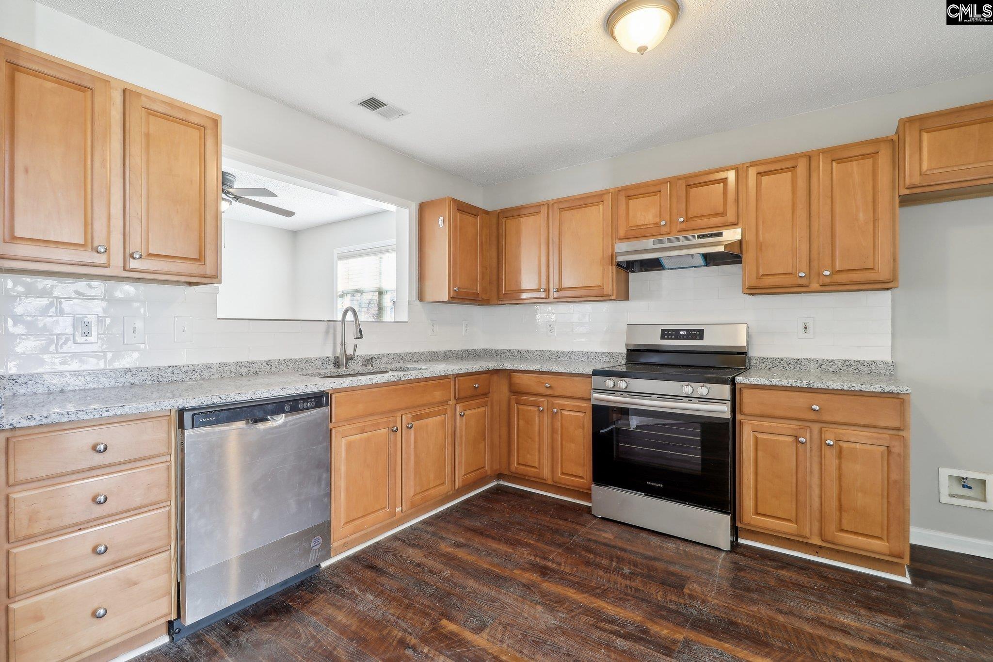 208 Bailey Island Circle, Lexington, South Carolina image 6