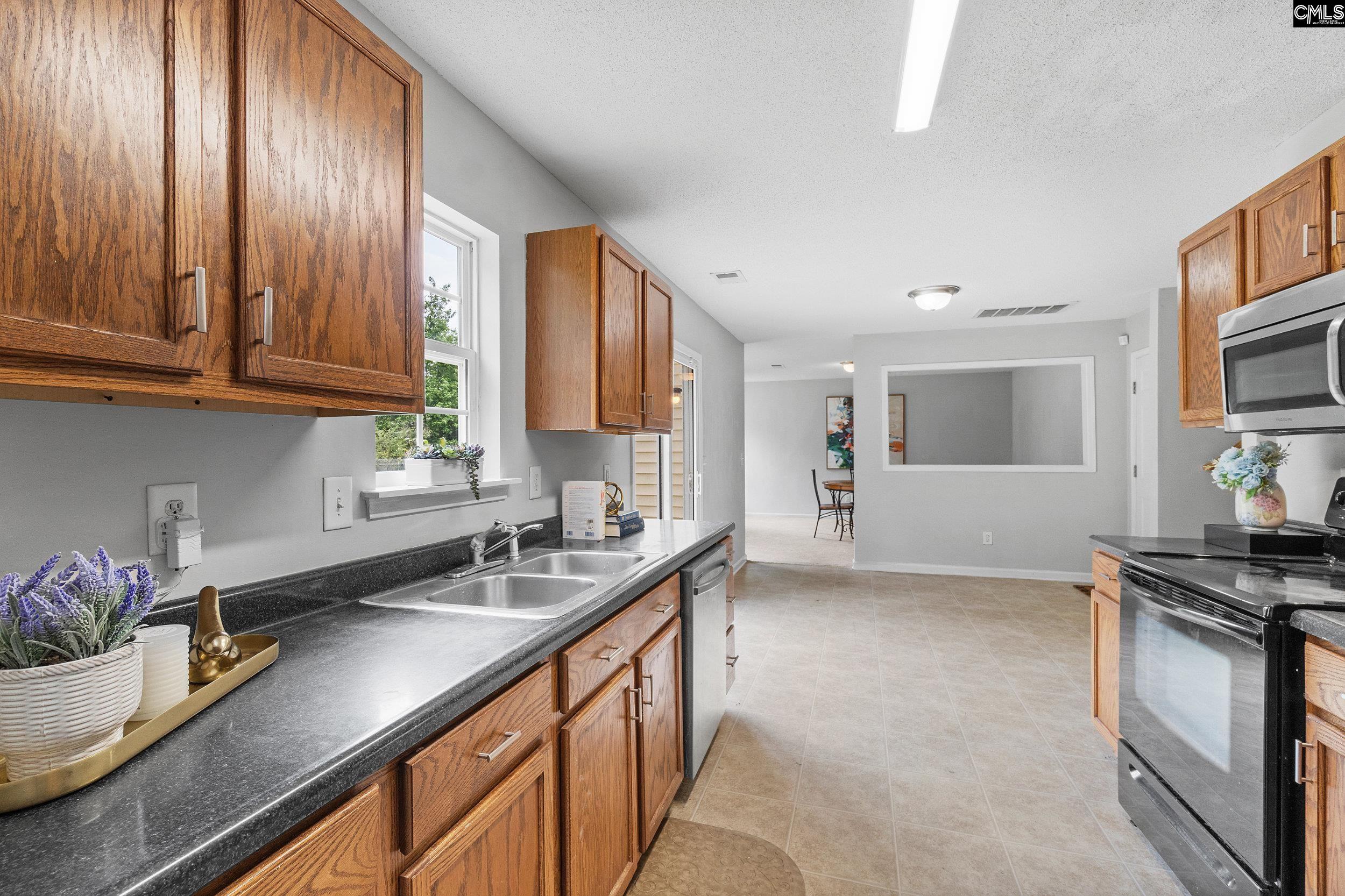 516 Silver Spoon Lane, Elgin, South Carolina image 7
