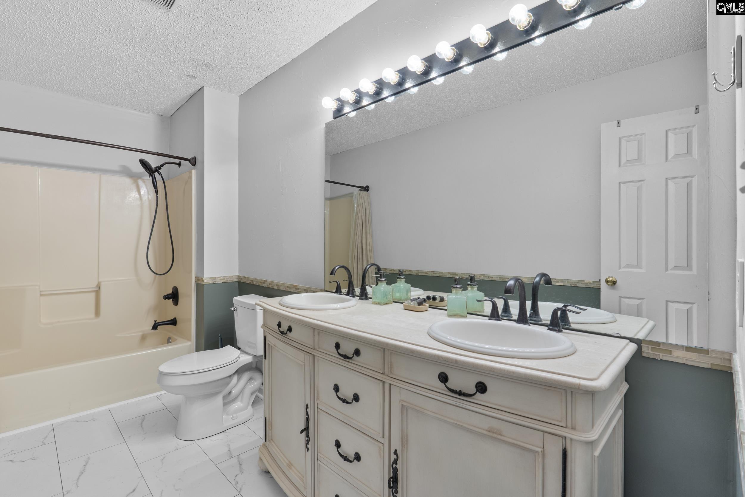 904 Green Meadow Drive Chapin, SC 29036