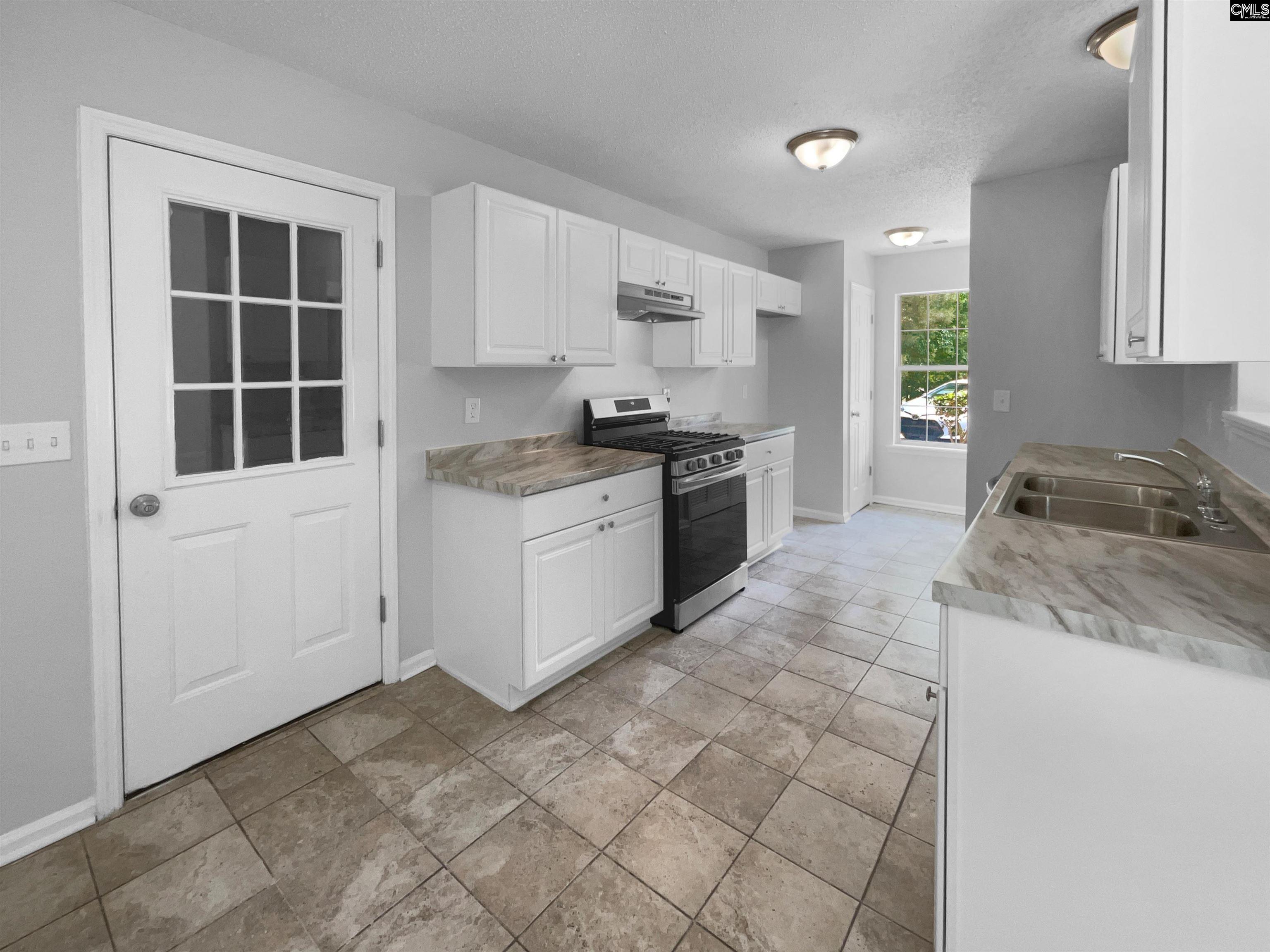 10 Seehorne Court Columbia, SC 29229