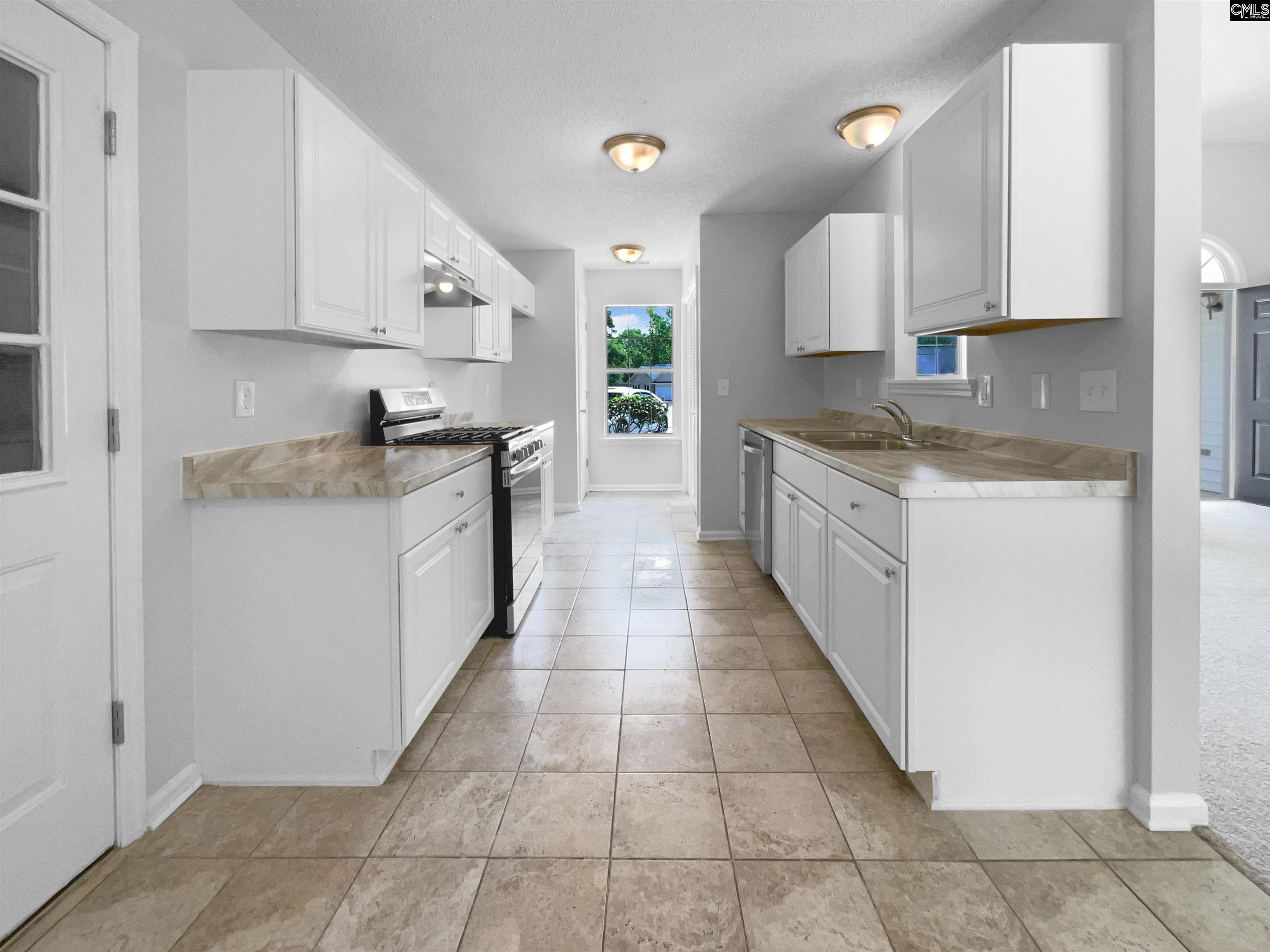 10 Seehorne Court Columbia, SC 29229
