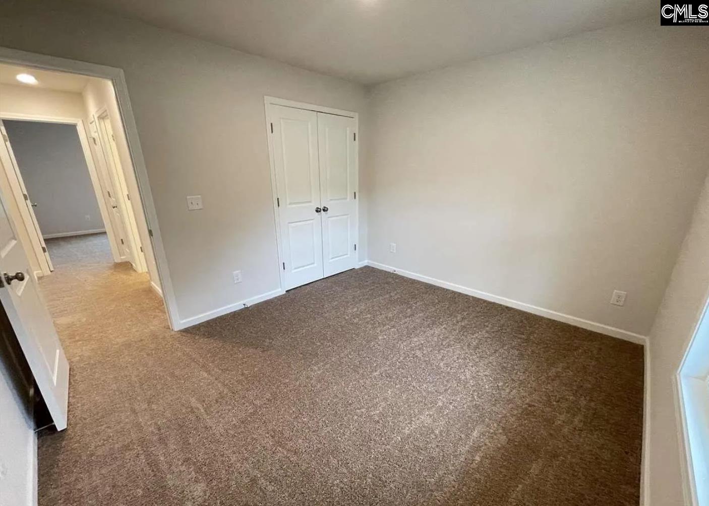 PHOTOS DO NOT REPRESENT EXACT COLORS OR OPTIONS