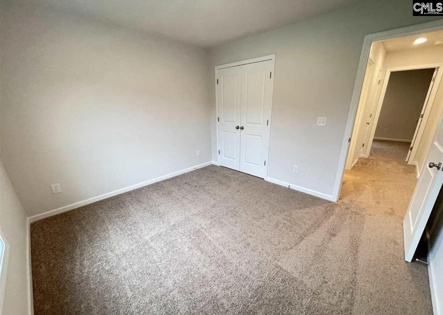 PHOTOS DO NOT REPRESENT EXACT COLORS OR OPTIONS