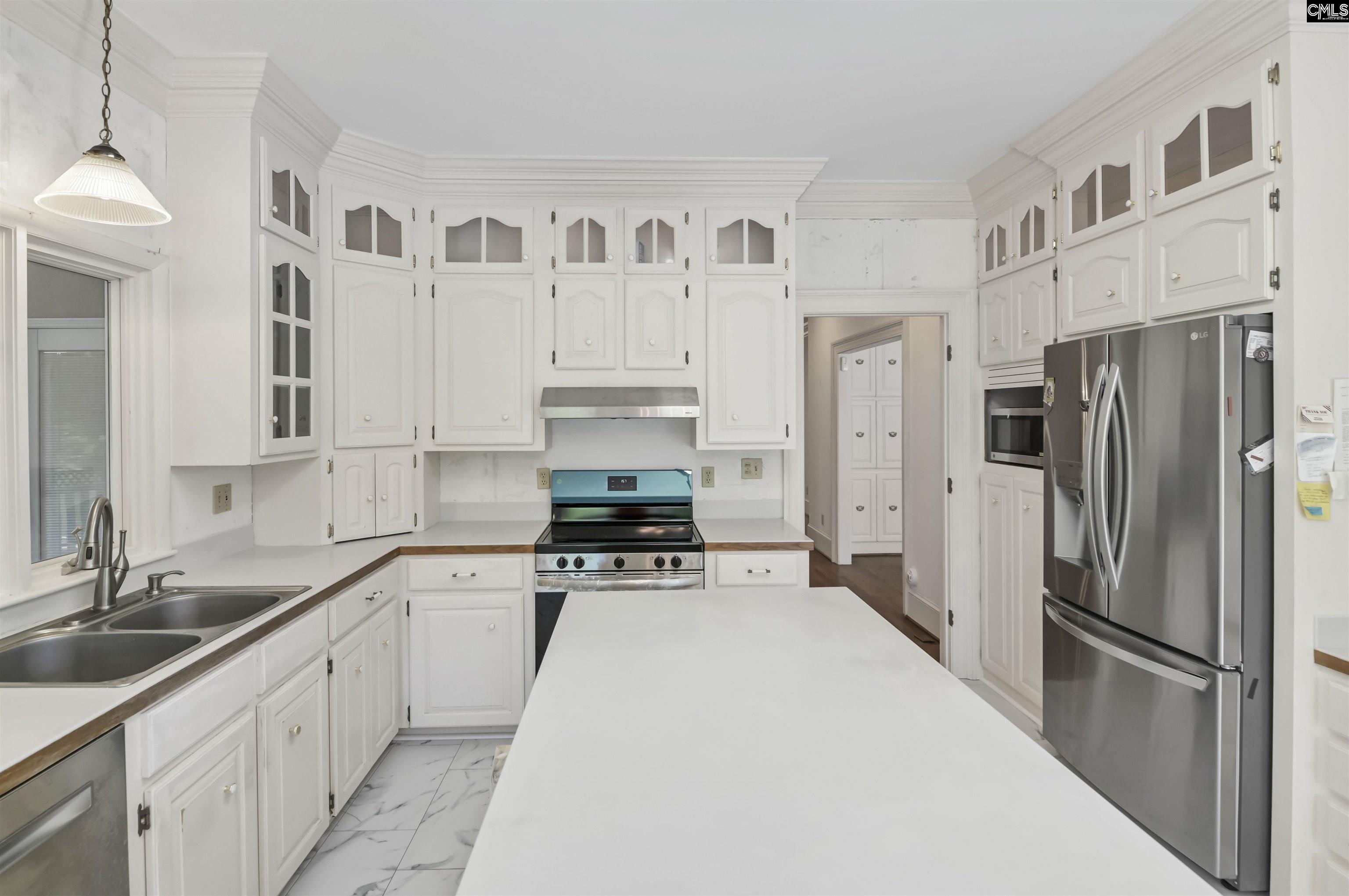 10 N Sweetbriar Lane Columbia, SC 29223-3134