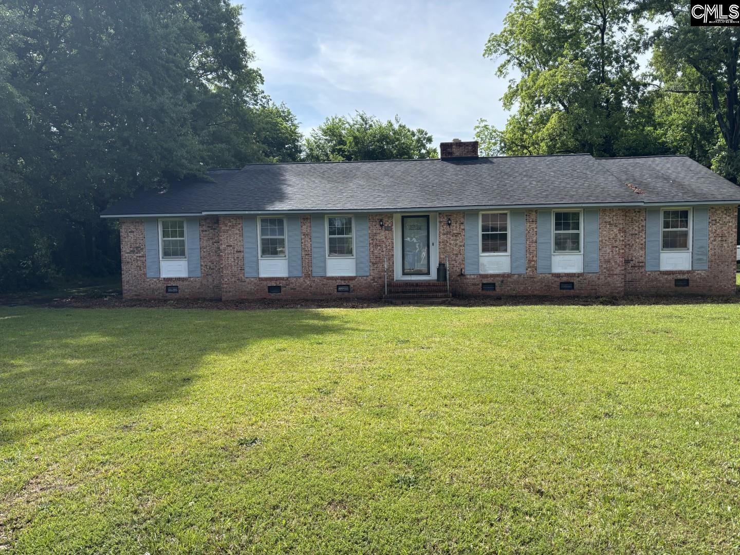 313 S Calhoun Street Bishopville, SC 29010