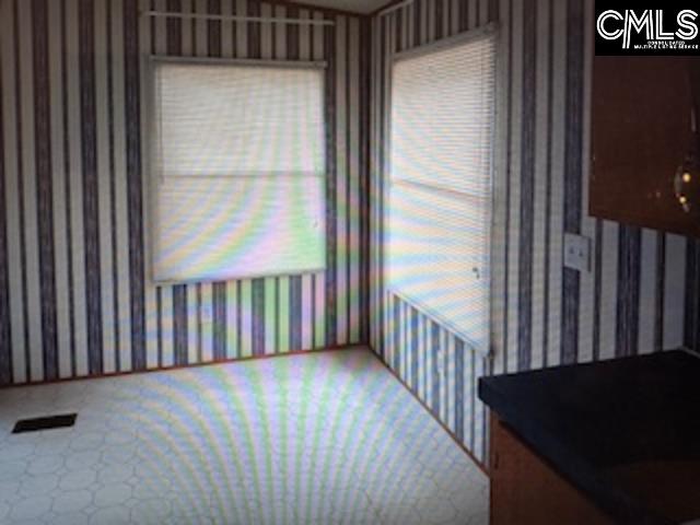 Kitchen nook area- would support a small dinette set