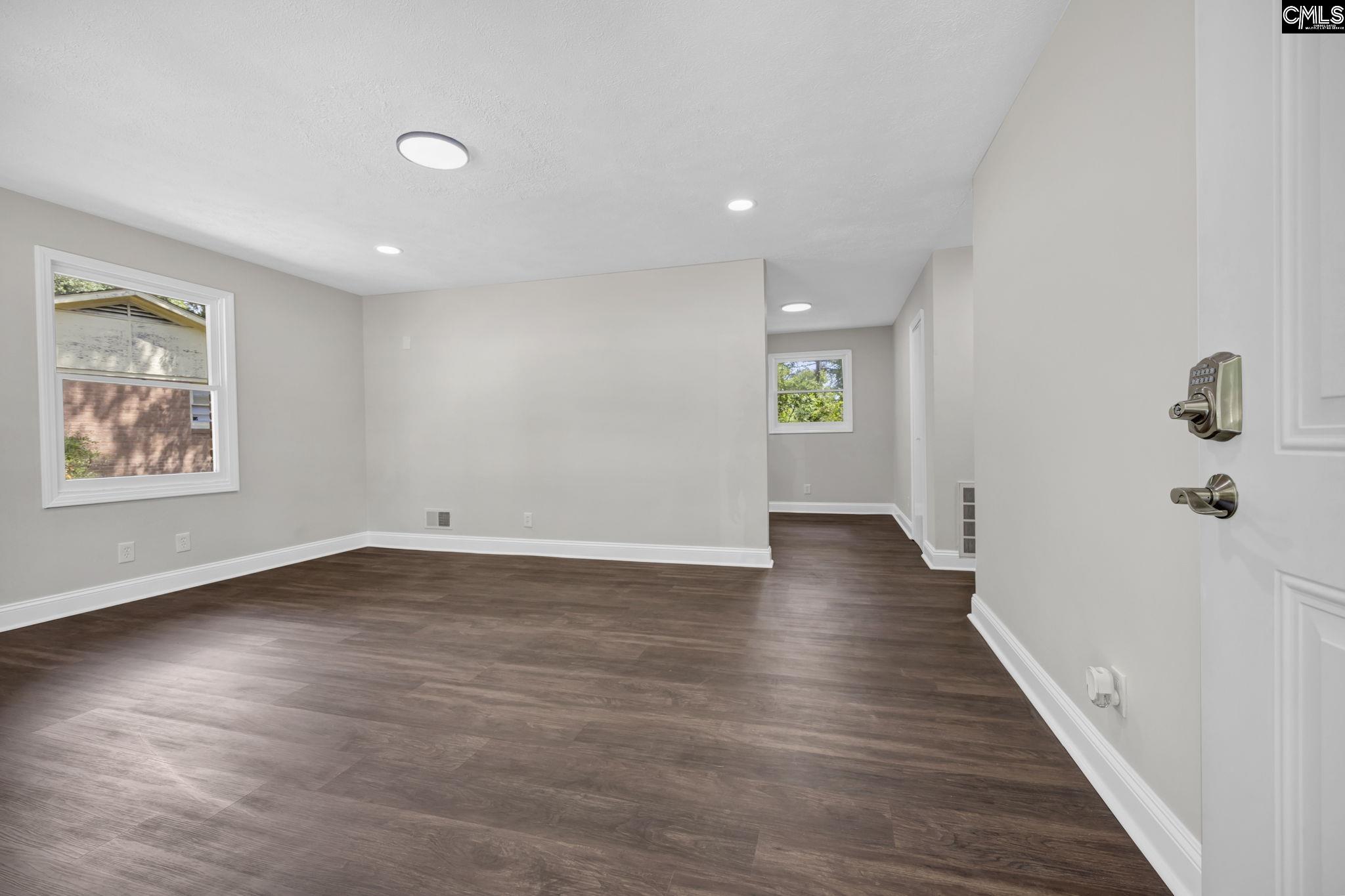 3716 Lee Hills Drive Columbia, SC 29209