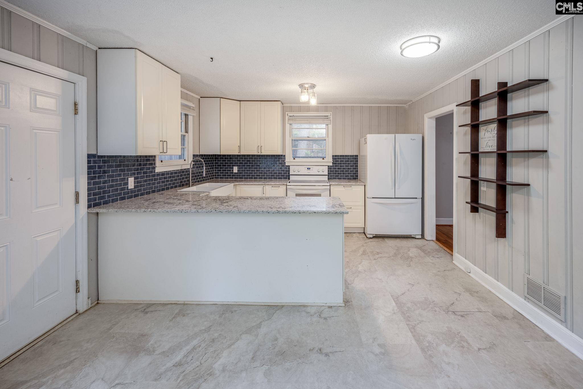1421 Woodlawn Avenue Columbia, SC 29209-1432