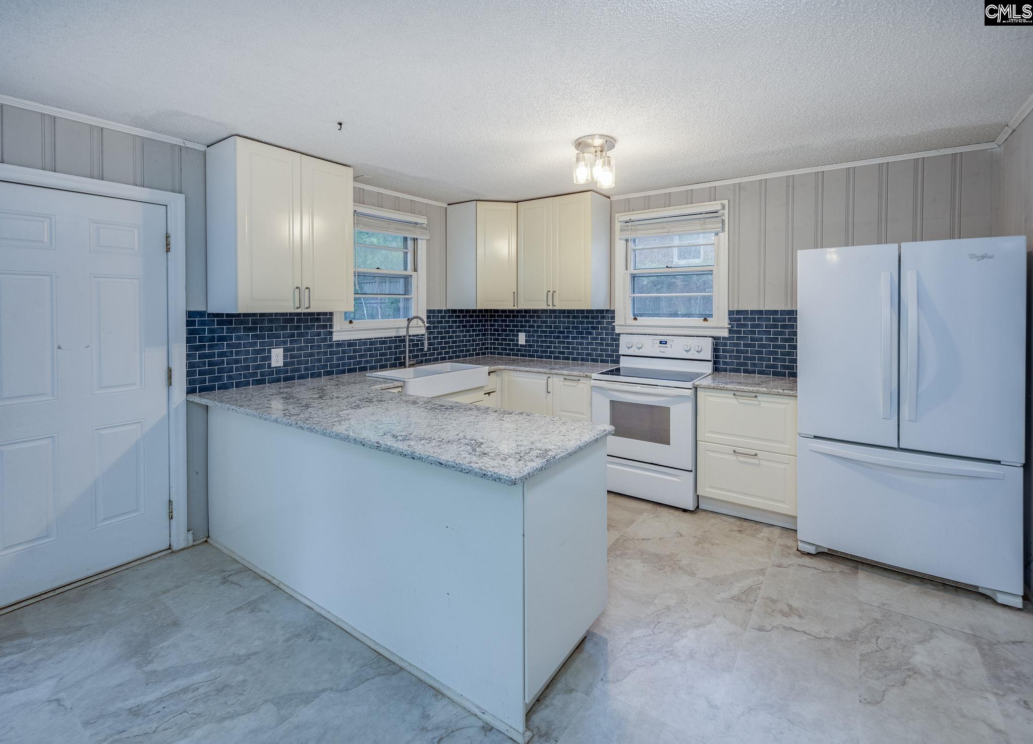 1421 Woodlawn Avenue Columbia, SC 29209-1432