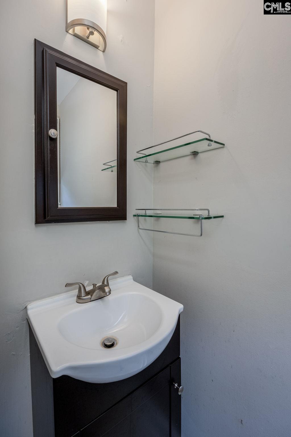 1421 Woodlawn Avenue Columbia, SC 29209-1432