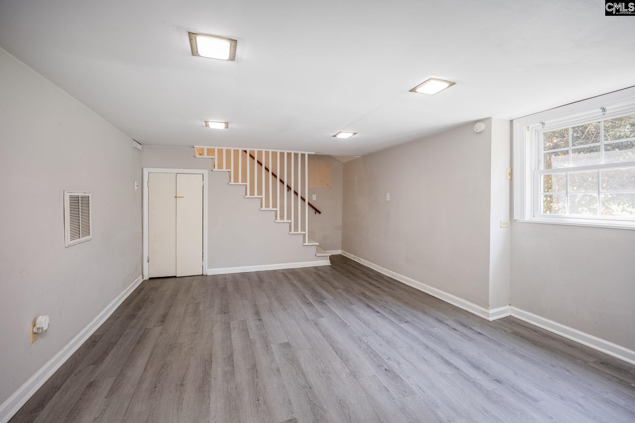 1421 Woodlawn Avenue Columbia, SC 29209-1432