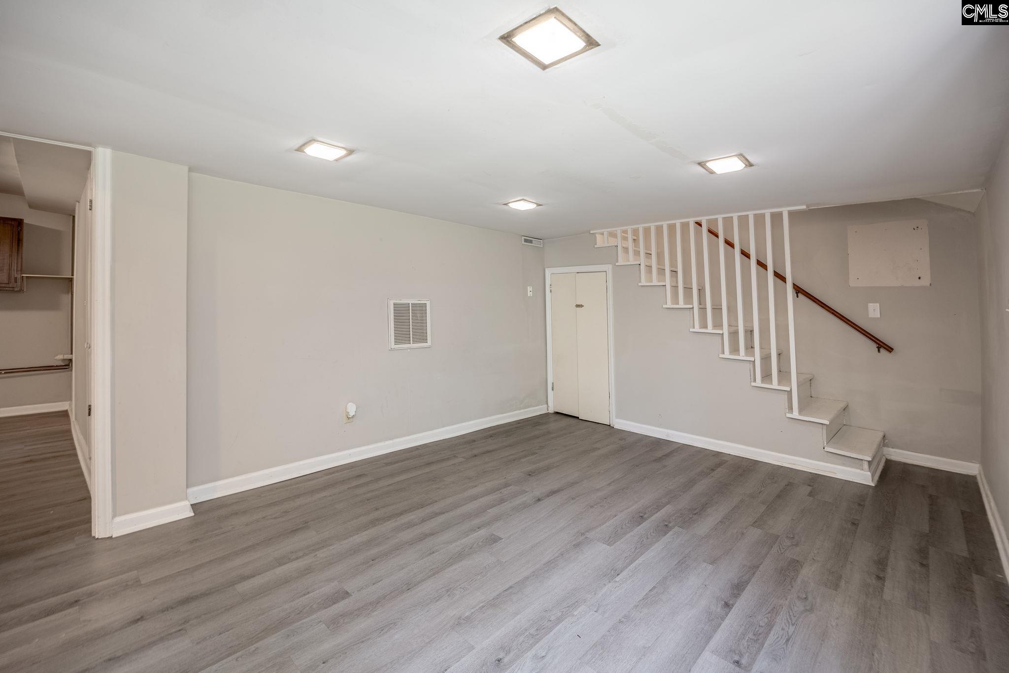 1421 Woodlawn Avenue Columbia, SC 29209-1432
