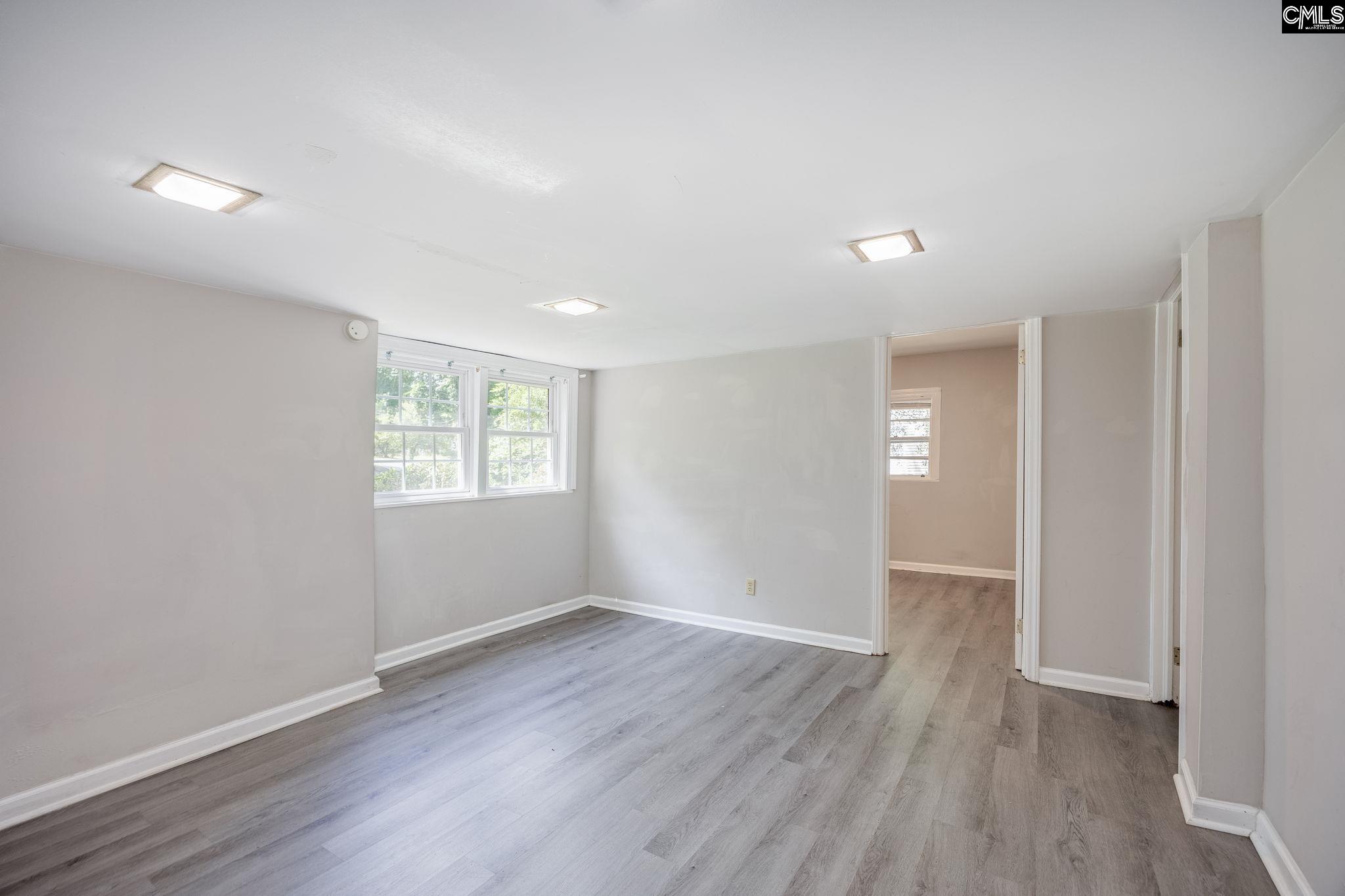 1421 Woodlawn Avenue Columbia, SC 29209-1432