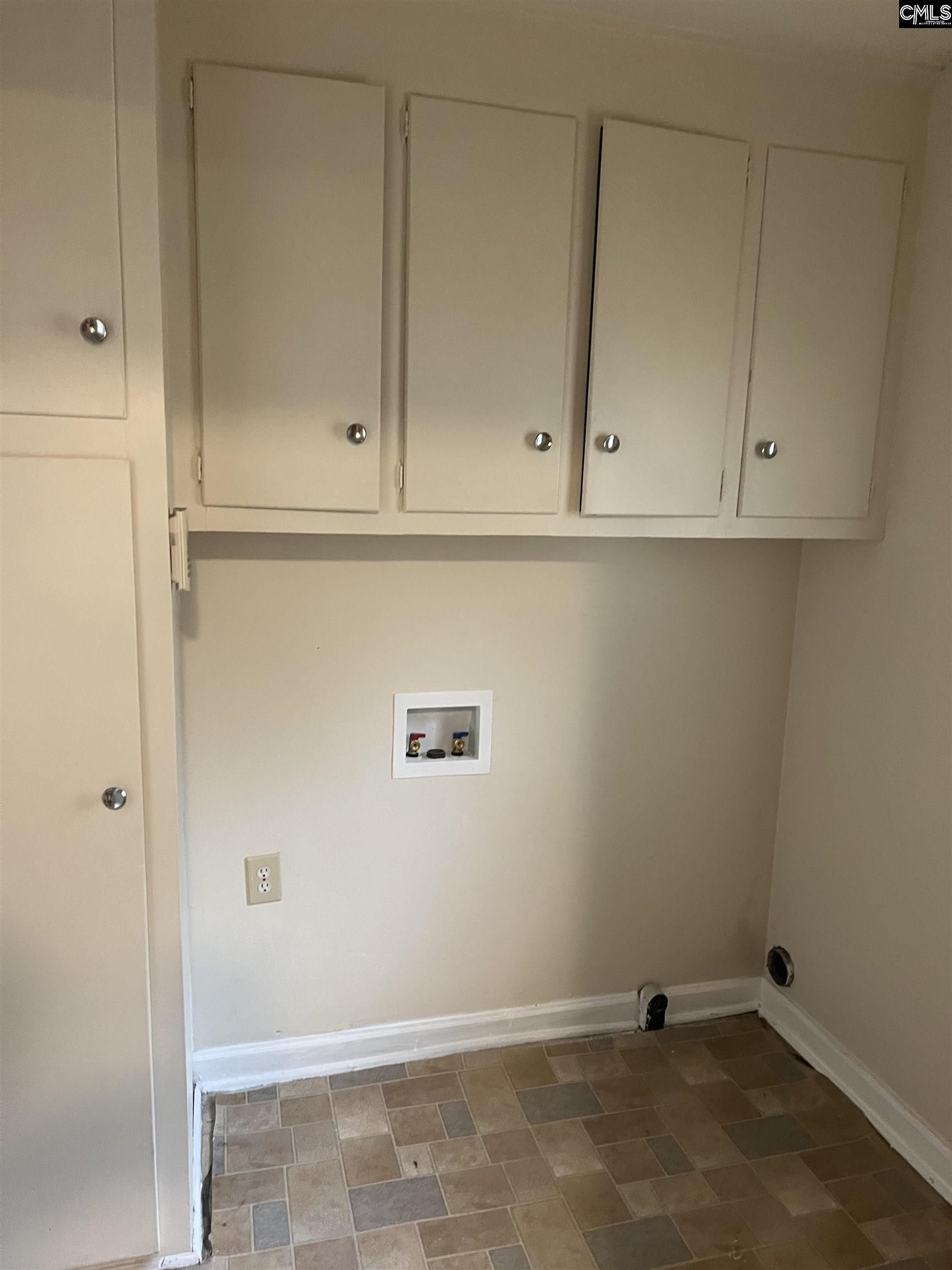 1328 Fairview Drive Columbia, SC 29205-1213