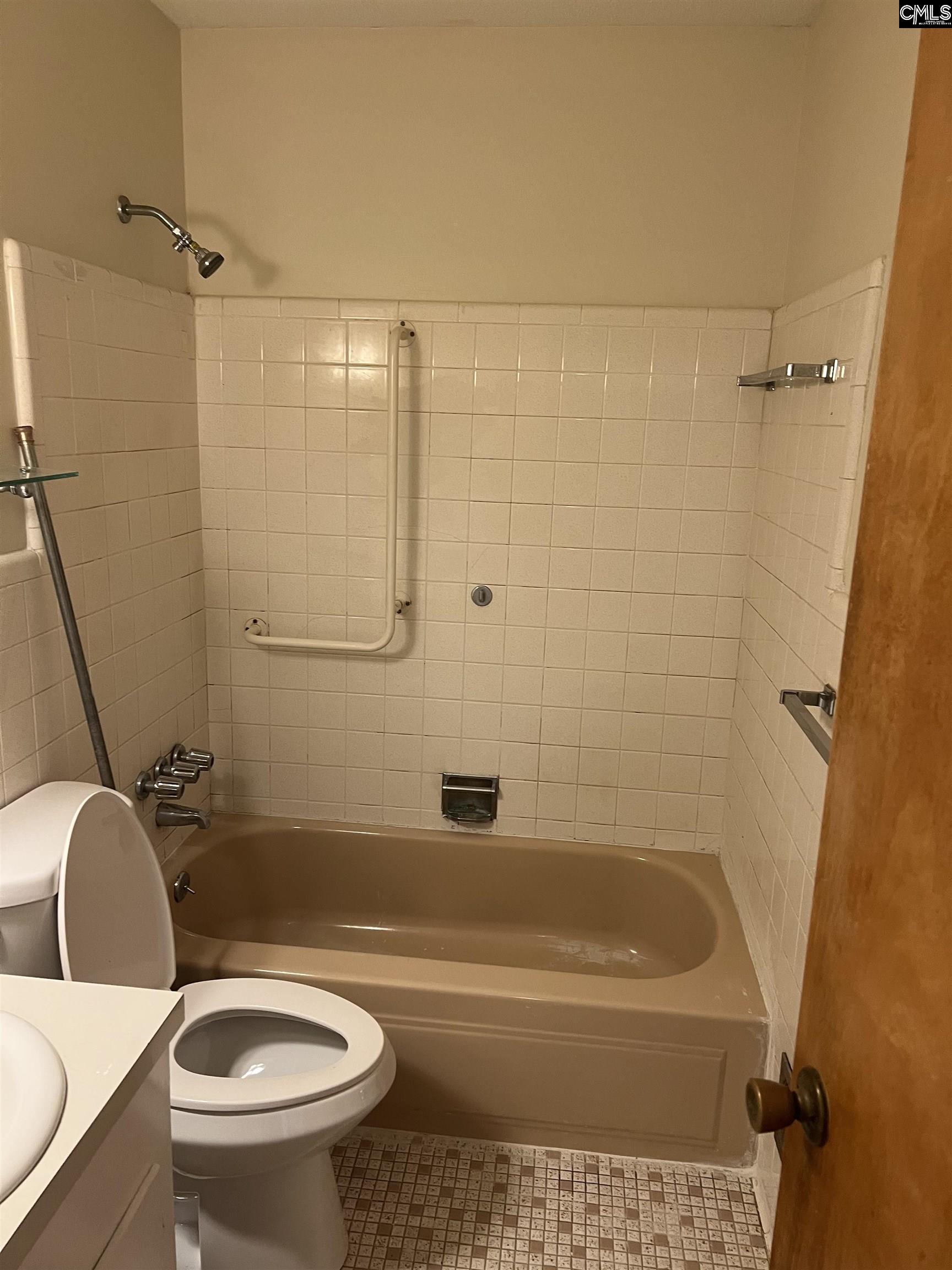 1328 Fairview Drive Columbia, SC 29205-1213