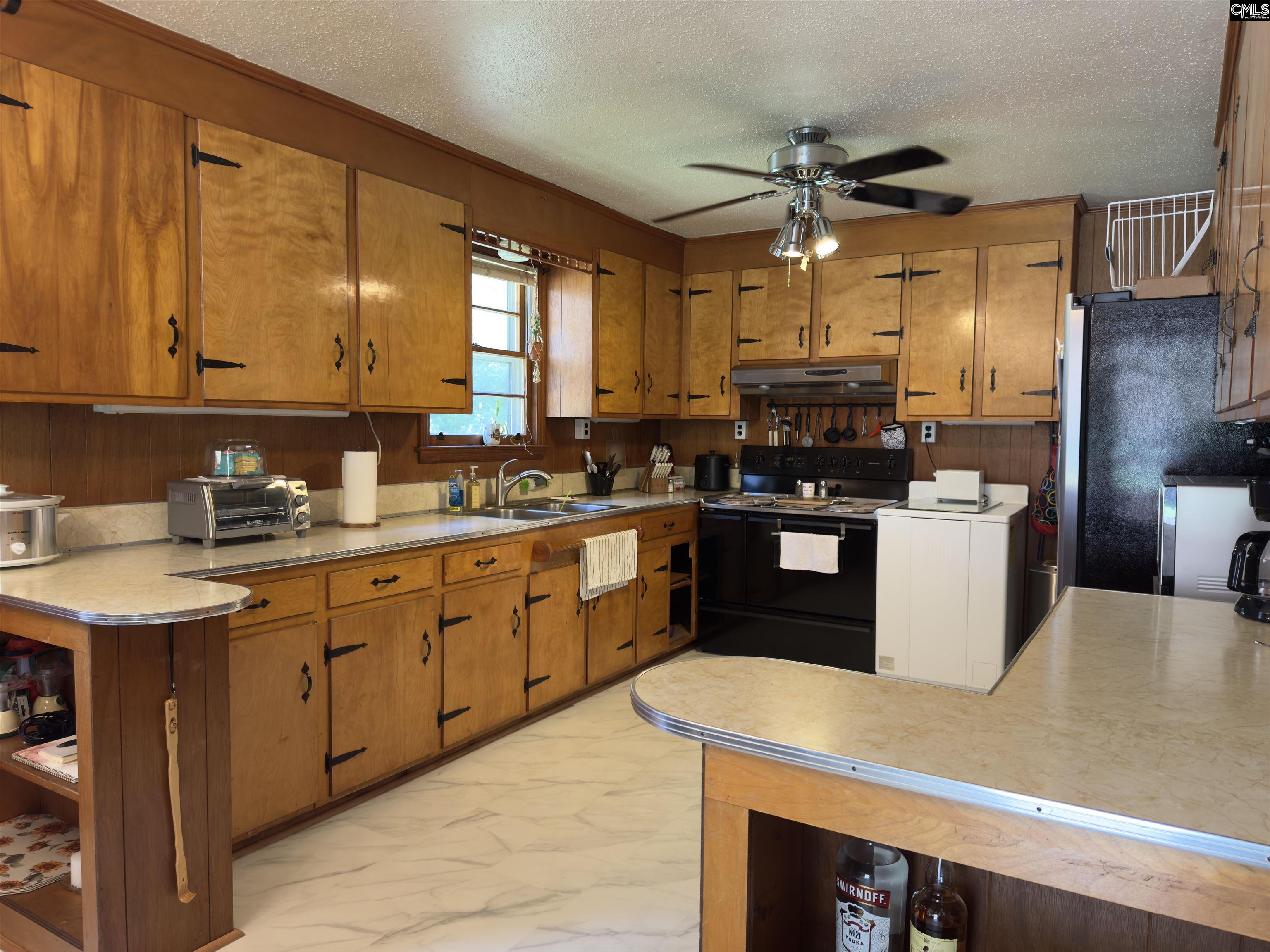 2313 Omega Drive Columbia, SC 29223