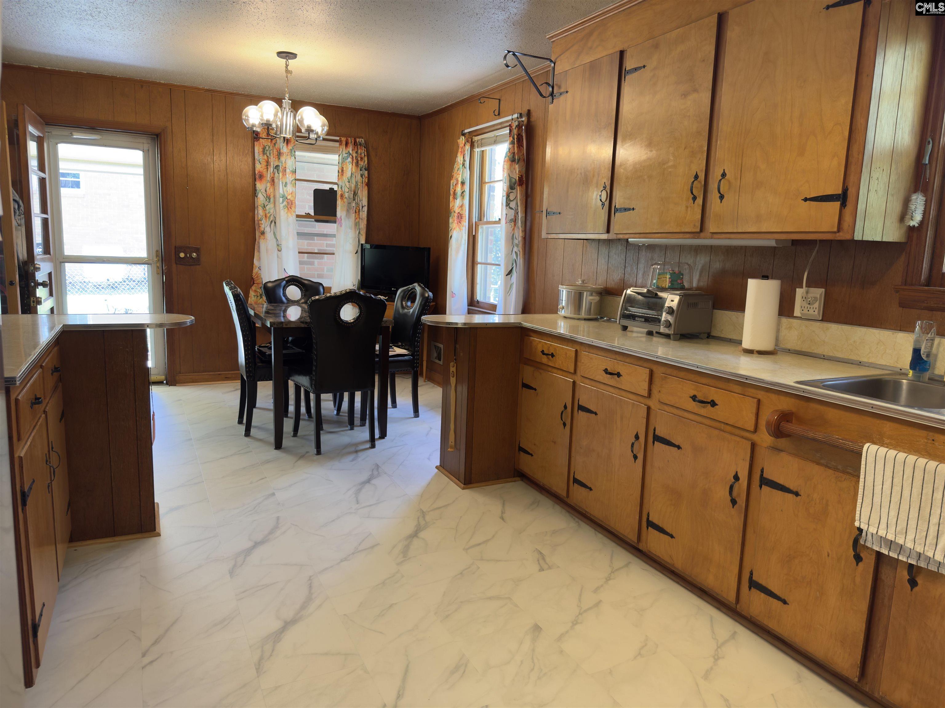 2313 Omega Drive Columbia, SC 29223
