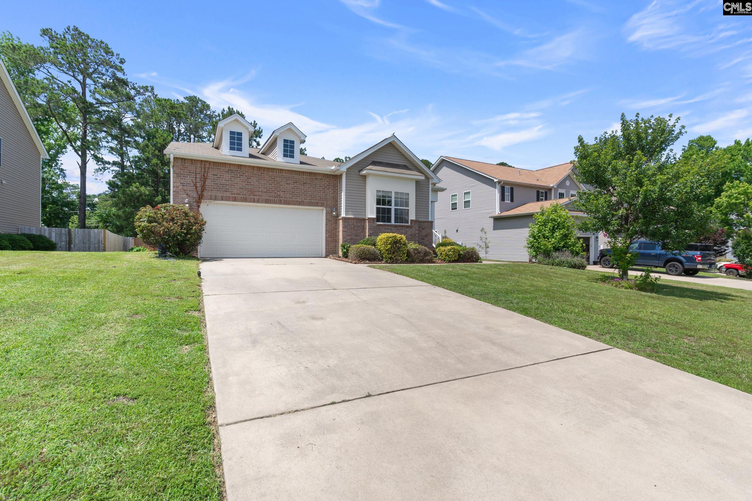 112 Plymouth Pass Drive, Lexington, South Carolina image 2