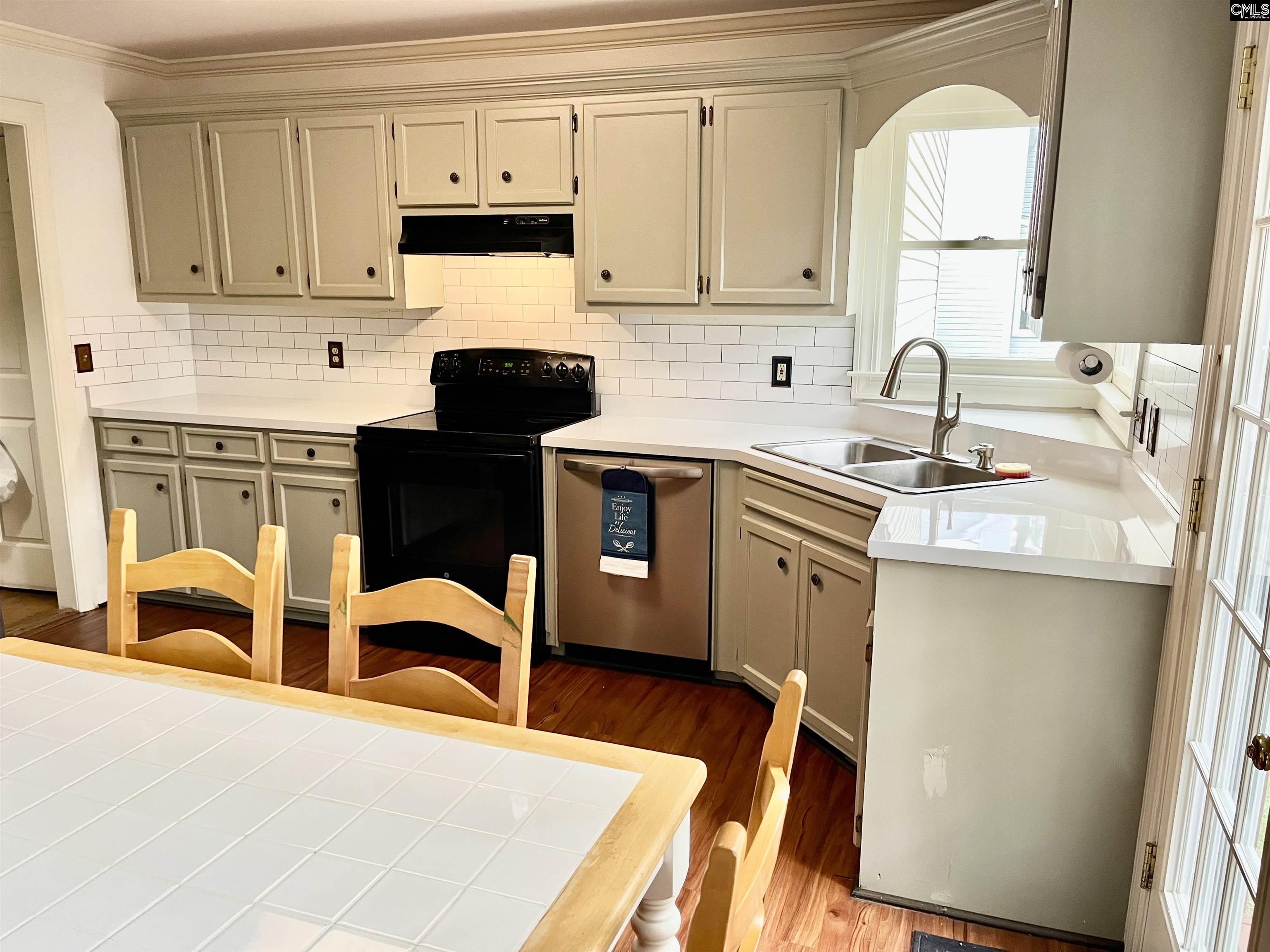 144 Brook Hollow Drive Columbia, SC 29229-8810