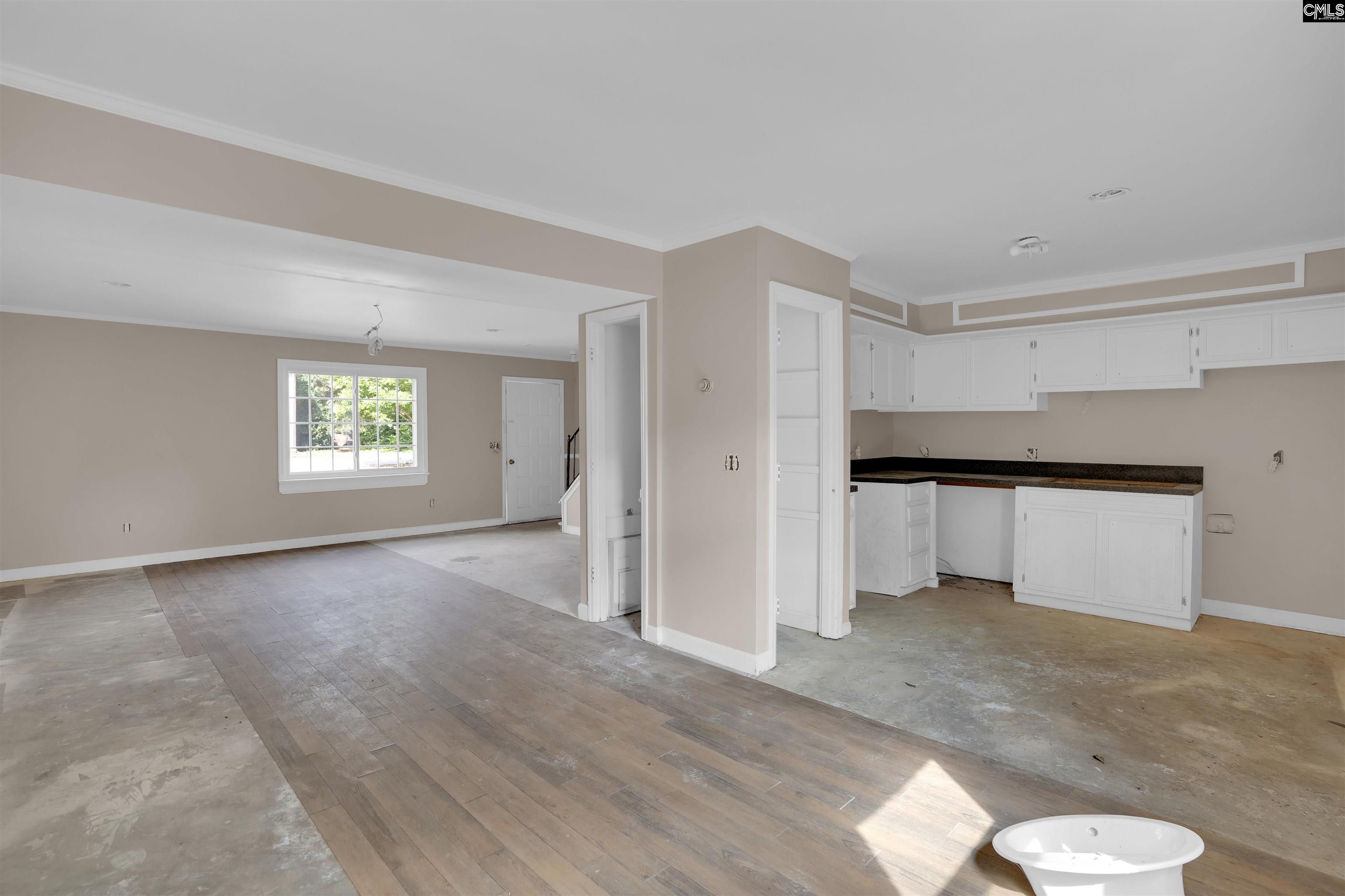 4712 Leaf Crest Court Columbia, SC 29210