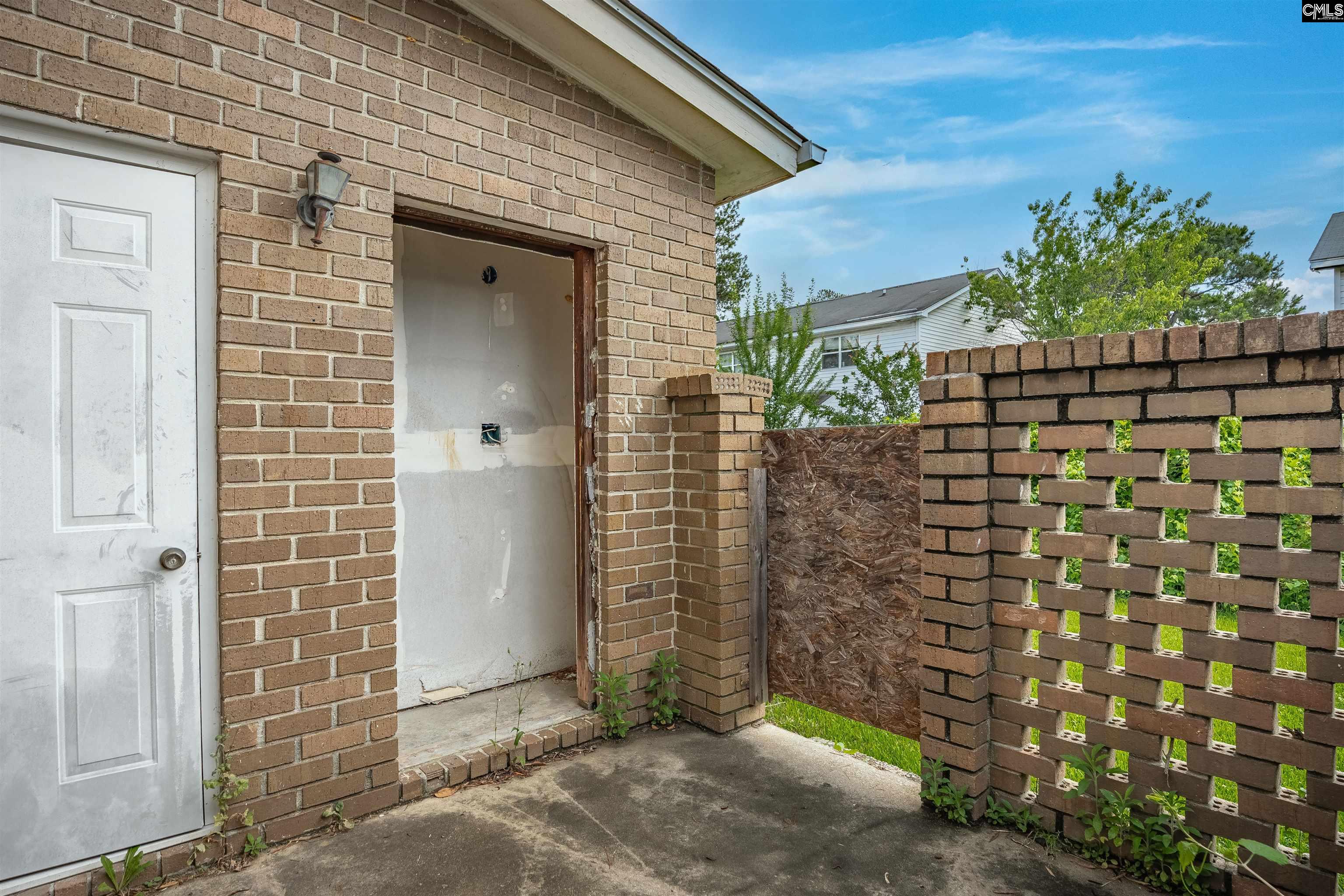 4712 Leaf Crest Court Columbia, SC 29210