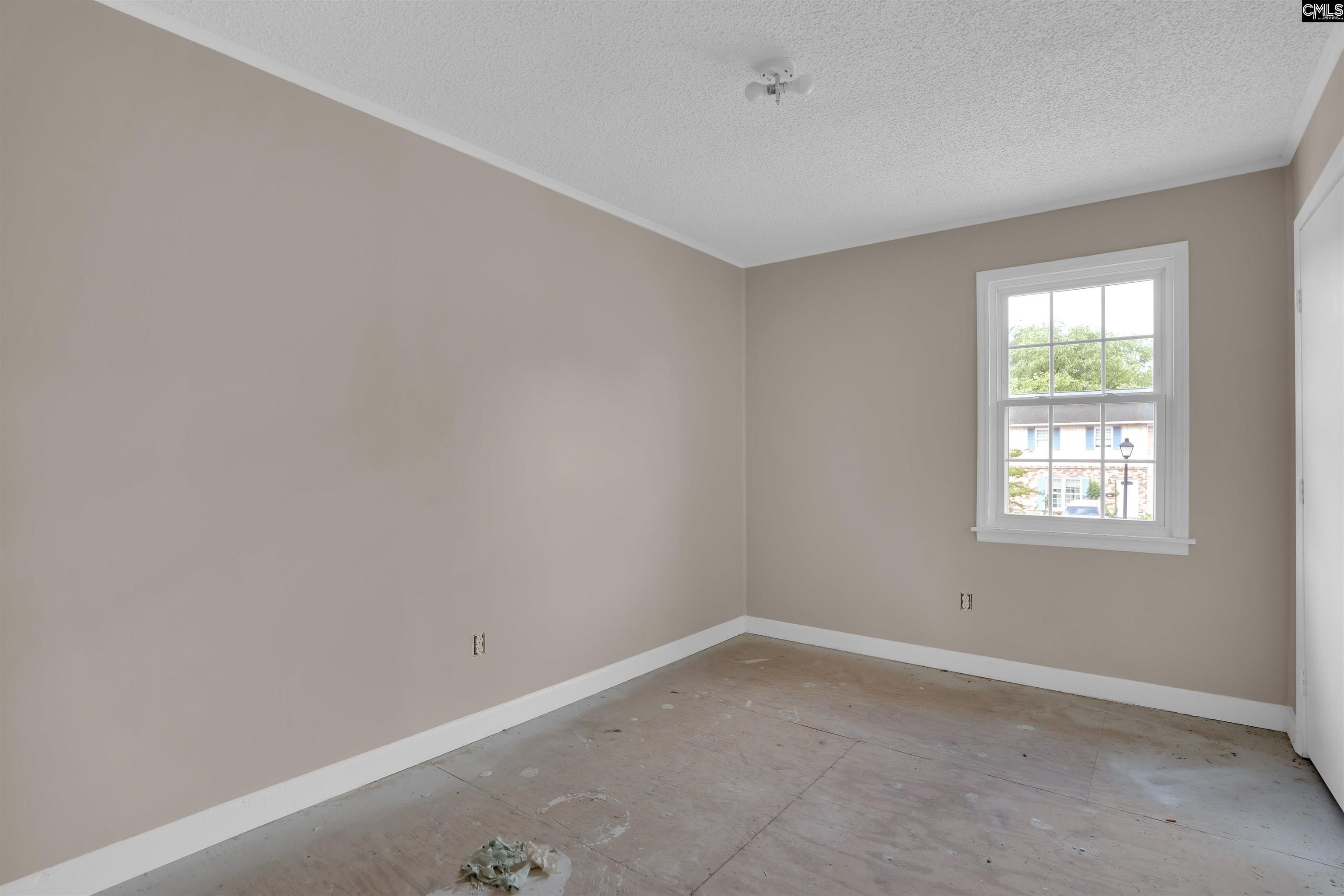 4712 Leaf Crest Court Columbia, SC 29210