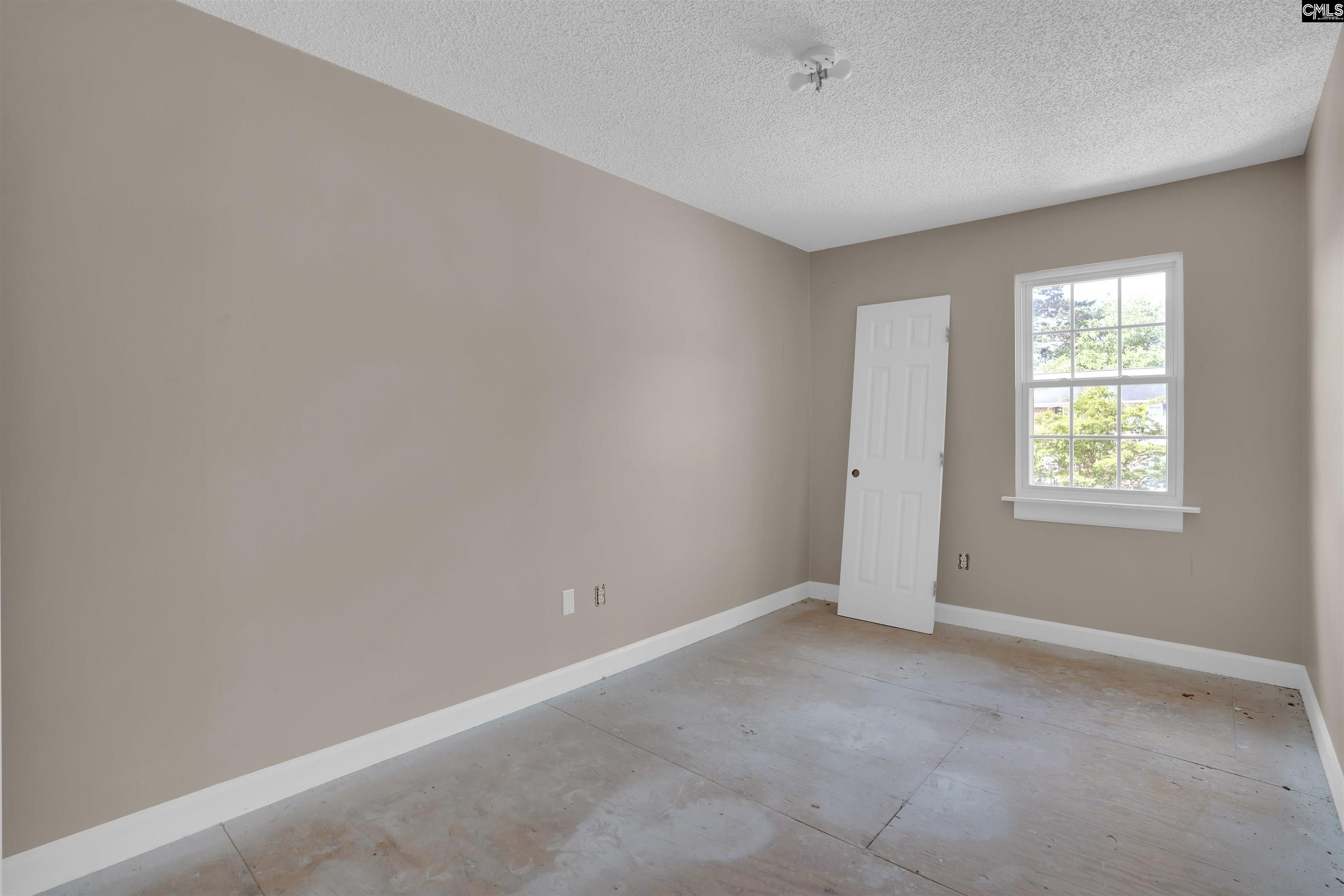 4712 Leaf Crest Court Columbia, SC 29210
