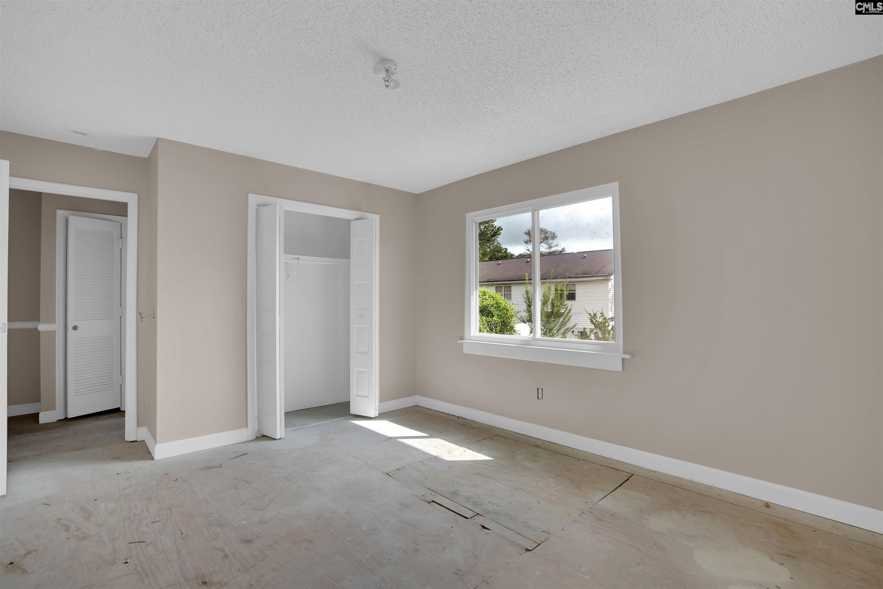 4712 Leaf Crest Court Columbia, SC 29210