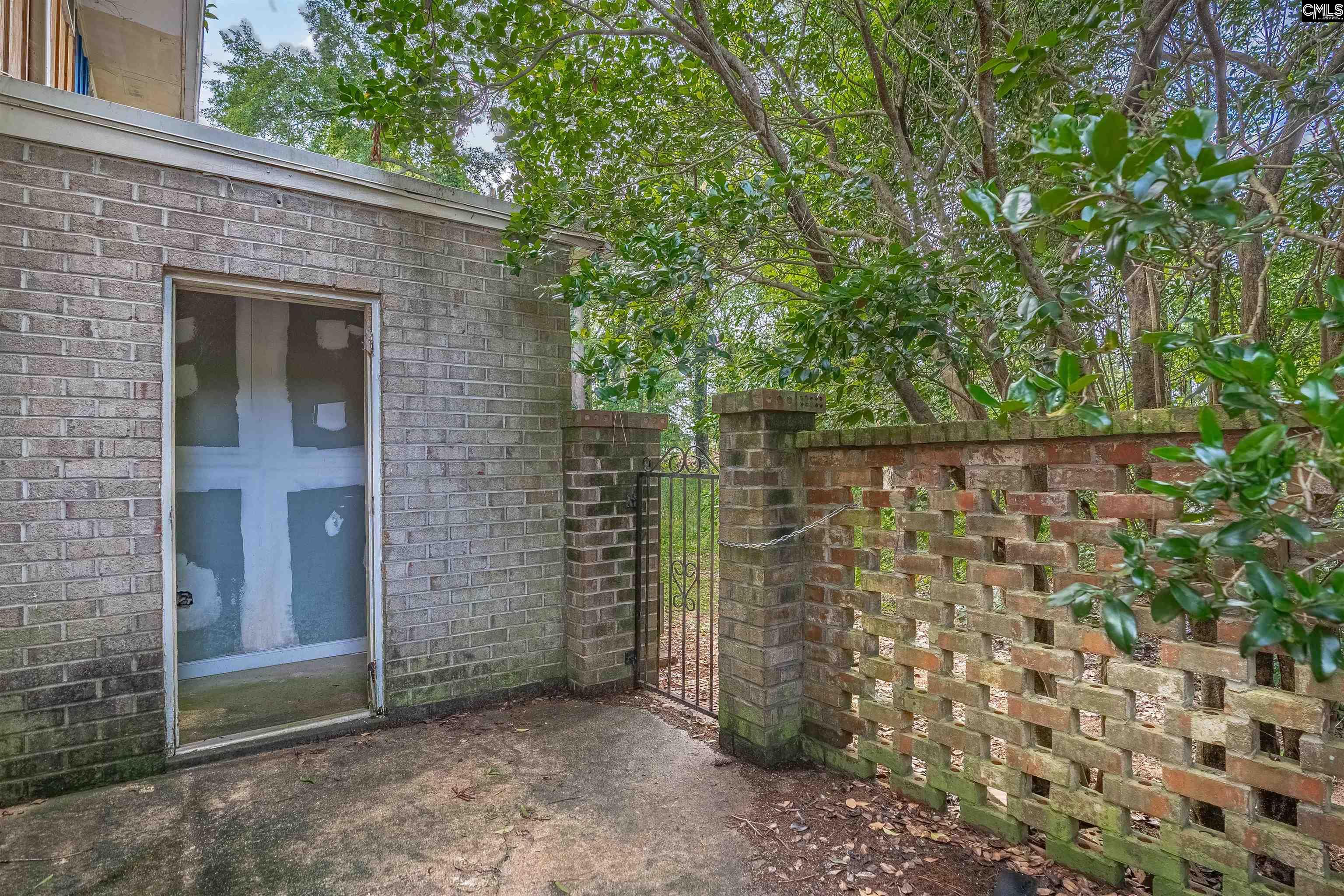 4712 Leaf Crest Court Columbia, SC 29210