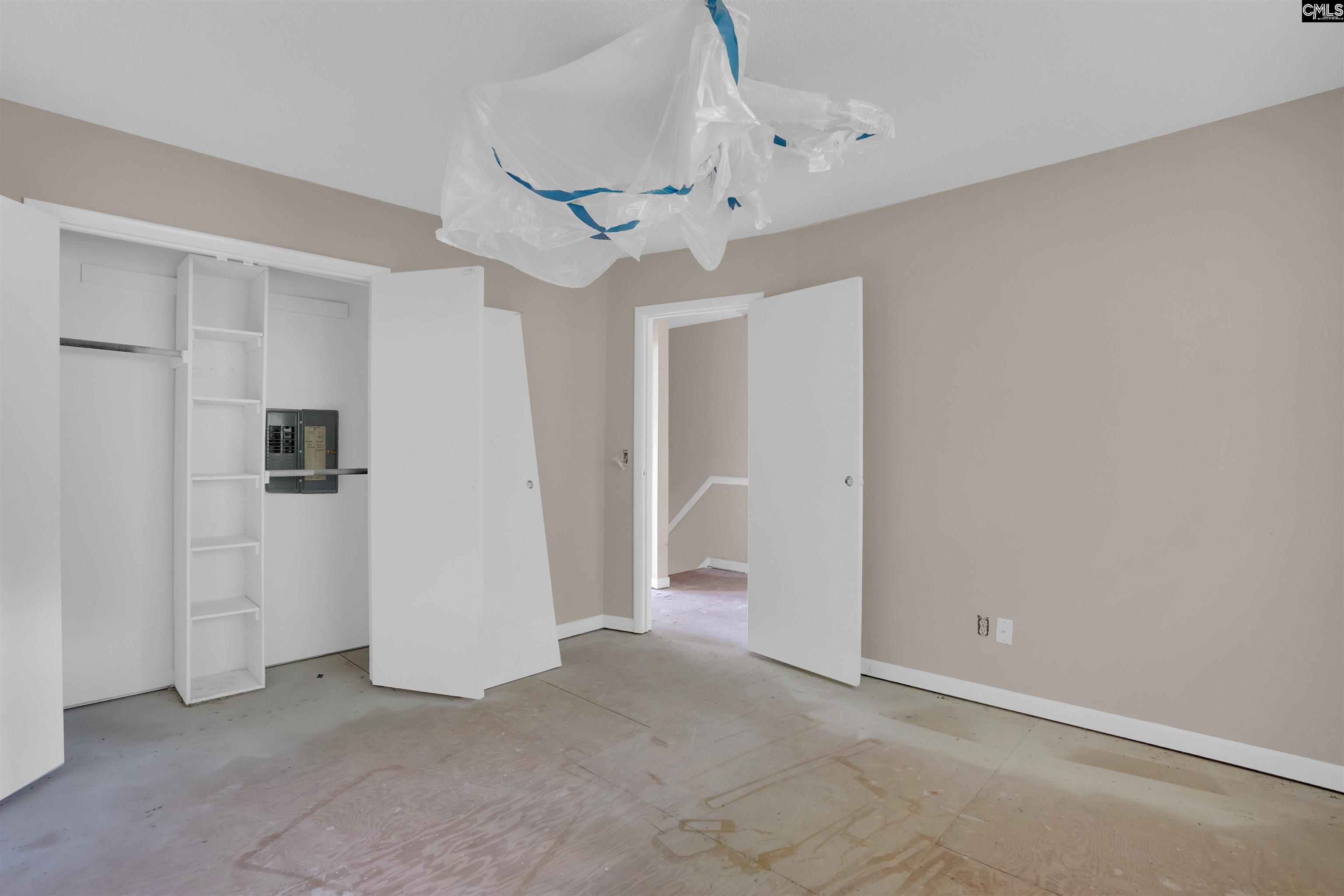 4712 Leaf Crest Court Columbia, SC 29210