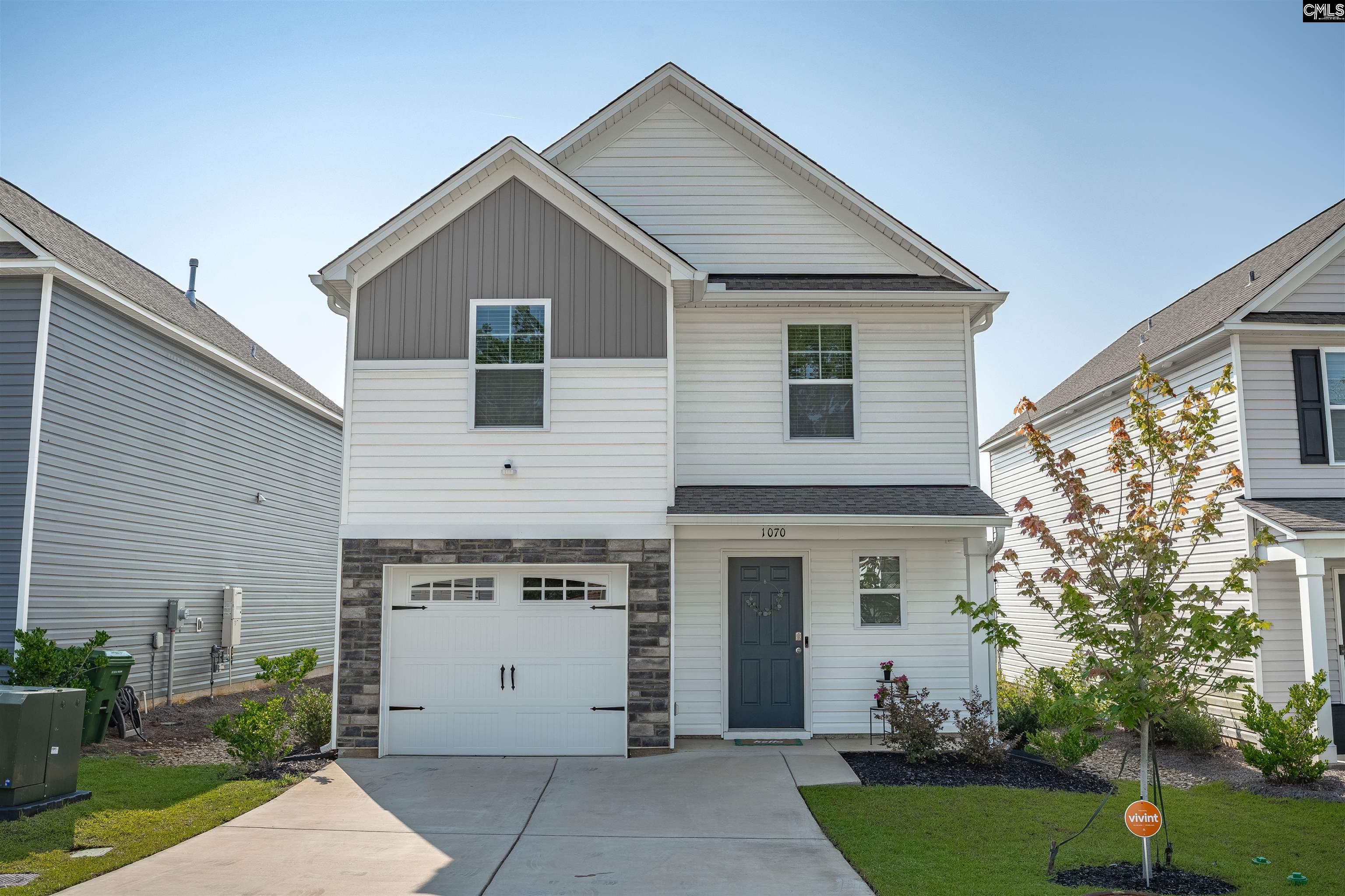 1070 Crescent Moon Loop, Hopkins, South Carolina image 1