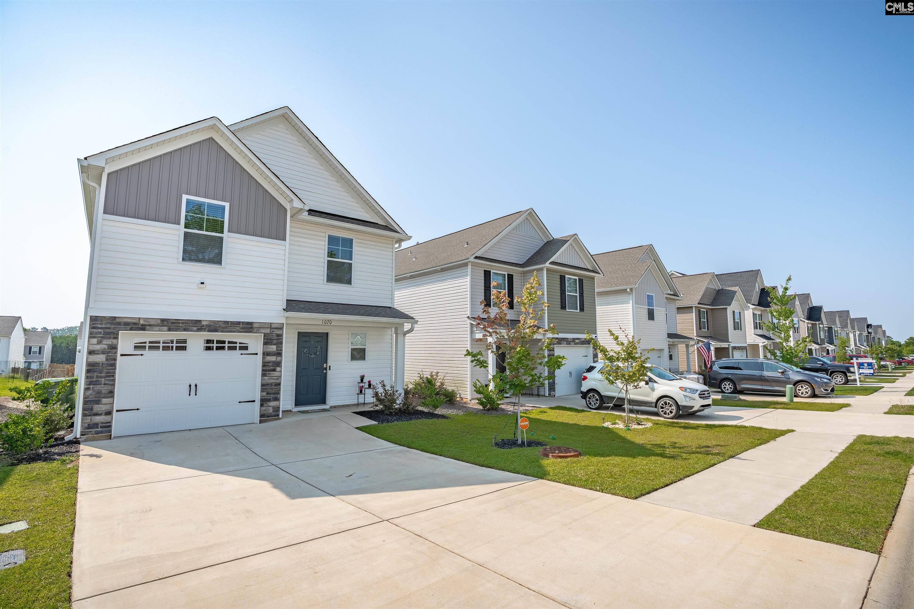 1070 Crescent Moon Loop, Hopkins, South Carolina image 2